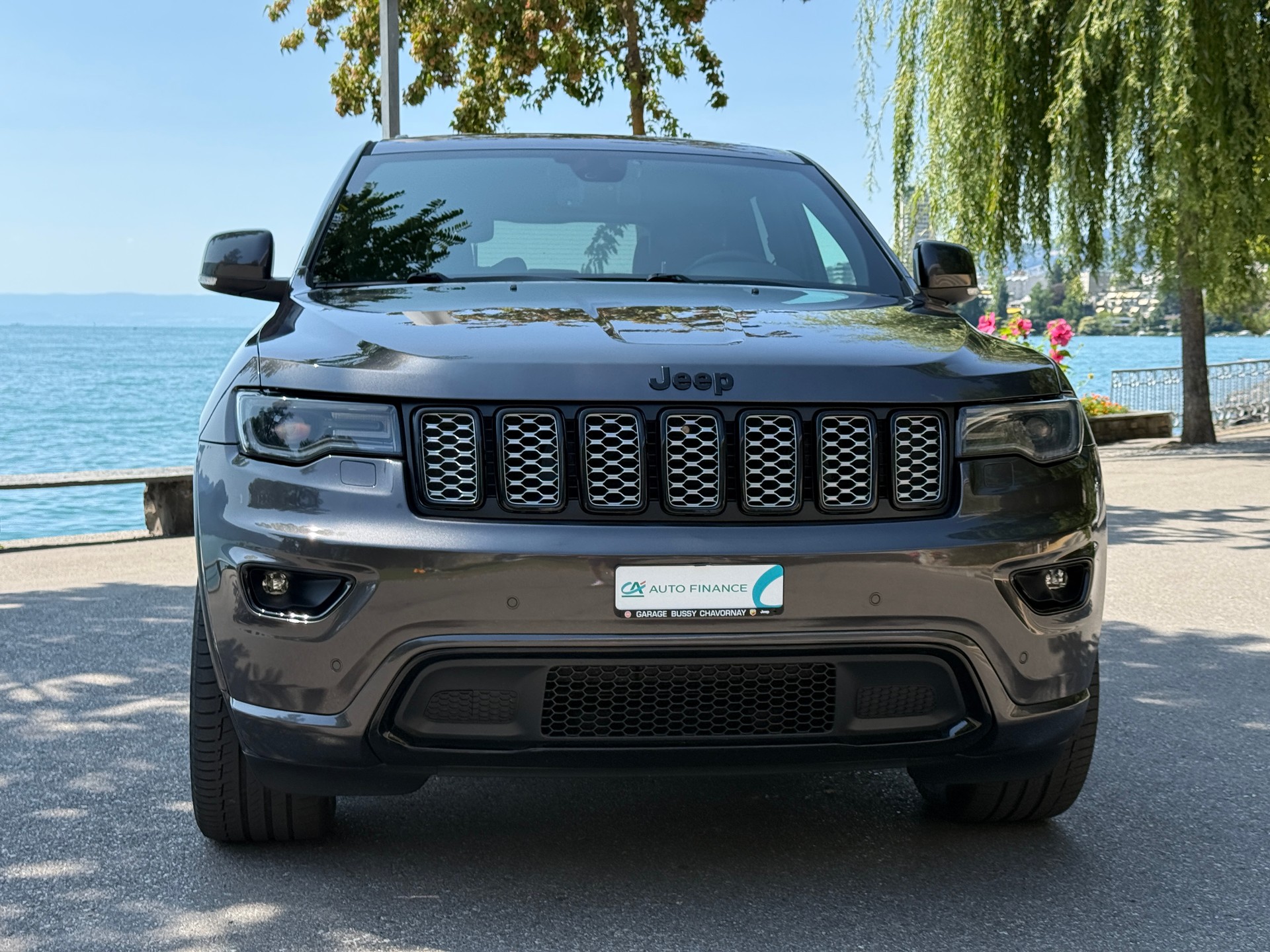 JEEP Grand Cherokee 3.0 CRD Night Eagle Automatic-image-3