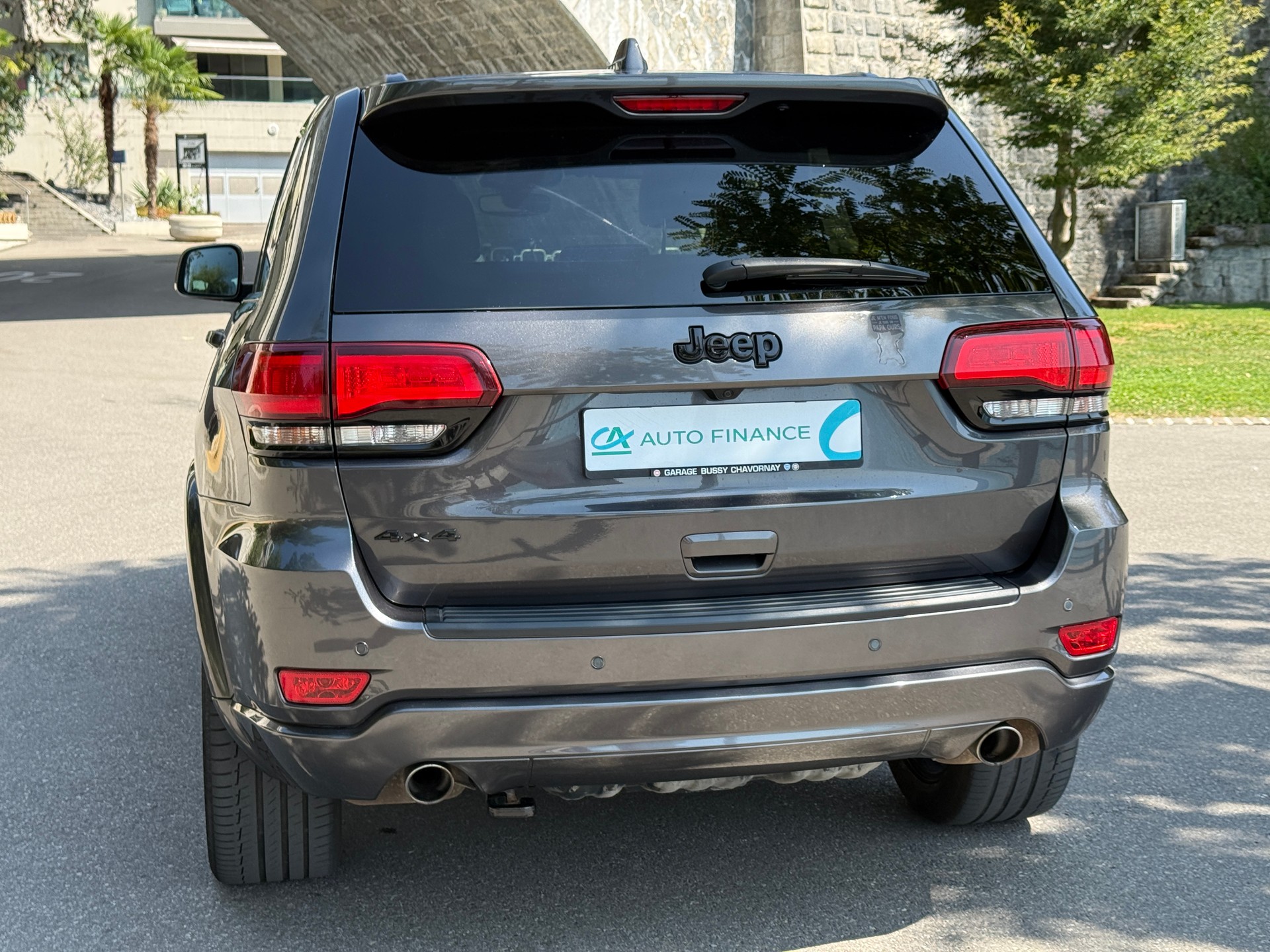 JEEP Grand Cherokee 3.0 CRD Night Eagle Automatic-image-19