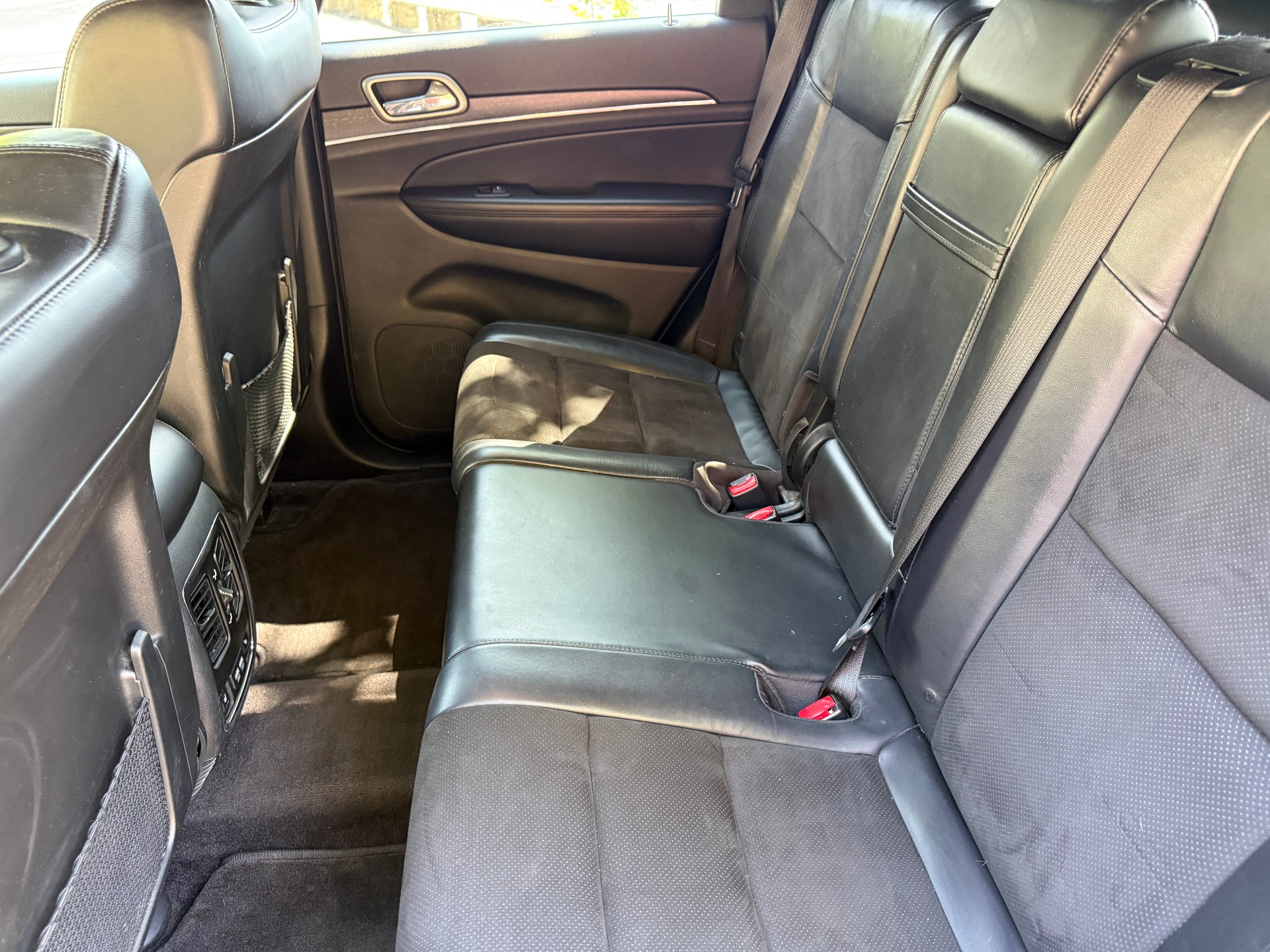 JEEP Grand Cherokee 3.0 CRD Night Eagle Automatic-image-5