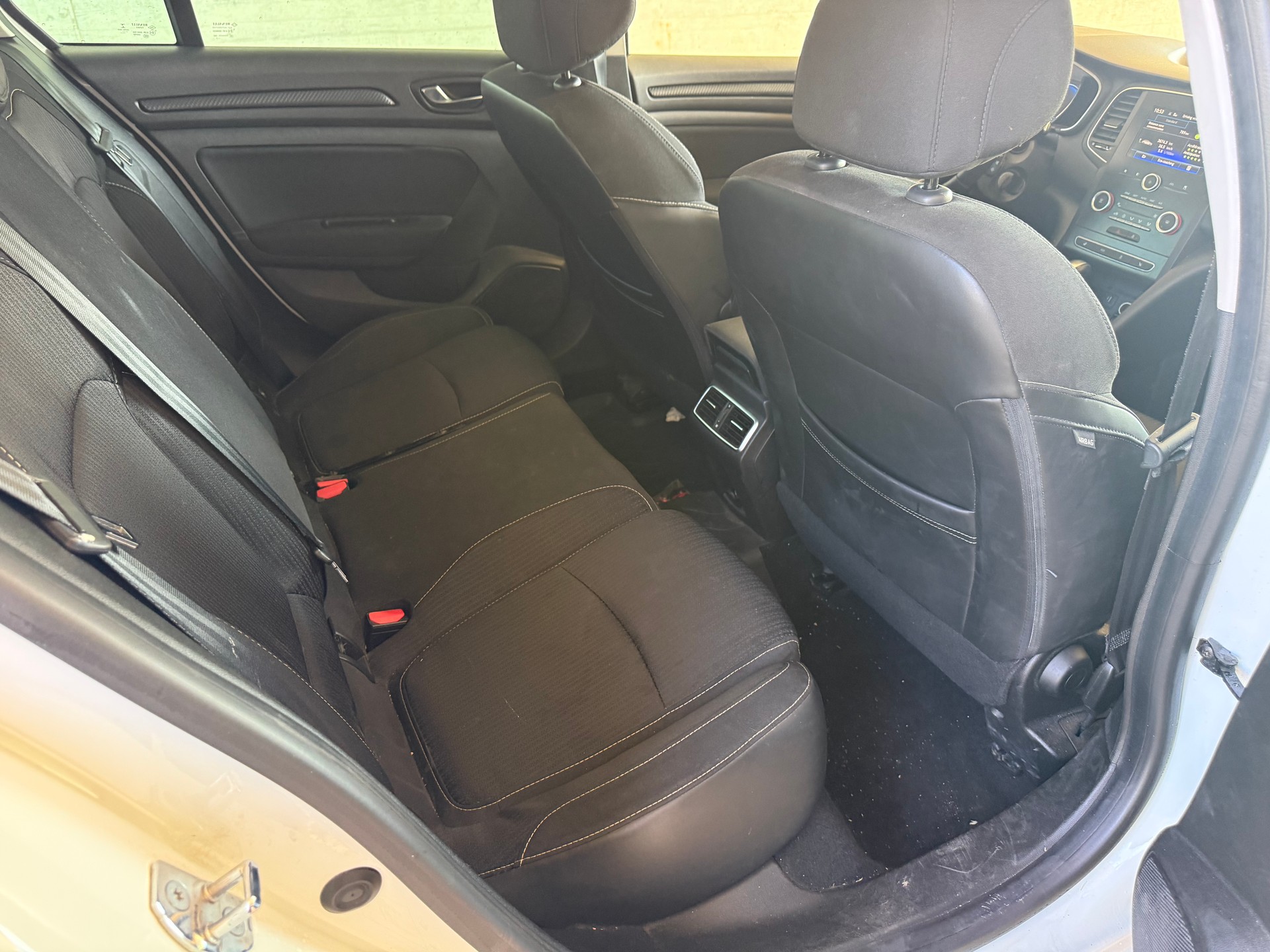 RENAULT Mégane Grandtour 1.5 dCi GT Line EDC-image-7