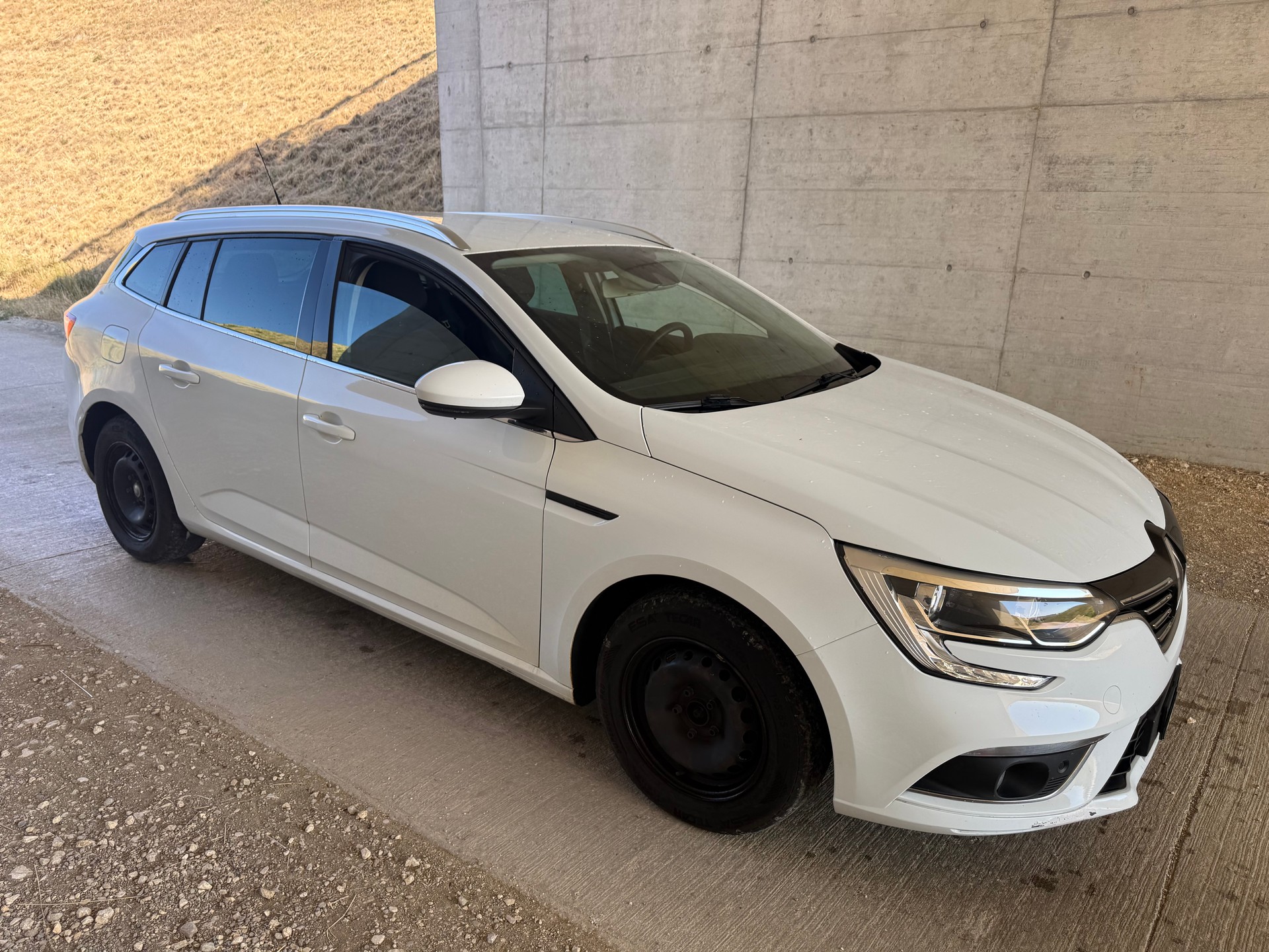 RENAULT Mégane Grandtour 1.5 dCi GT Line EDC-image-5