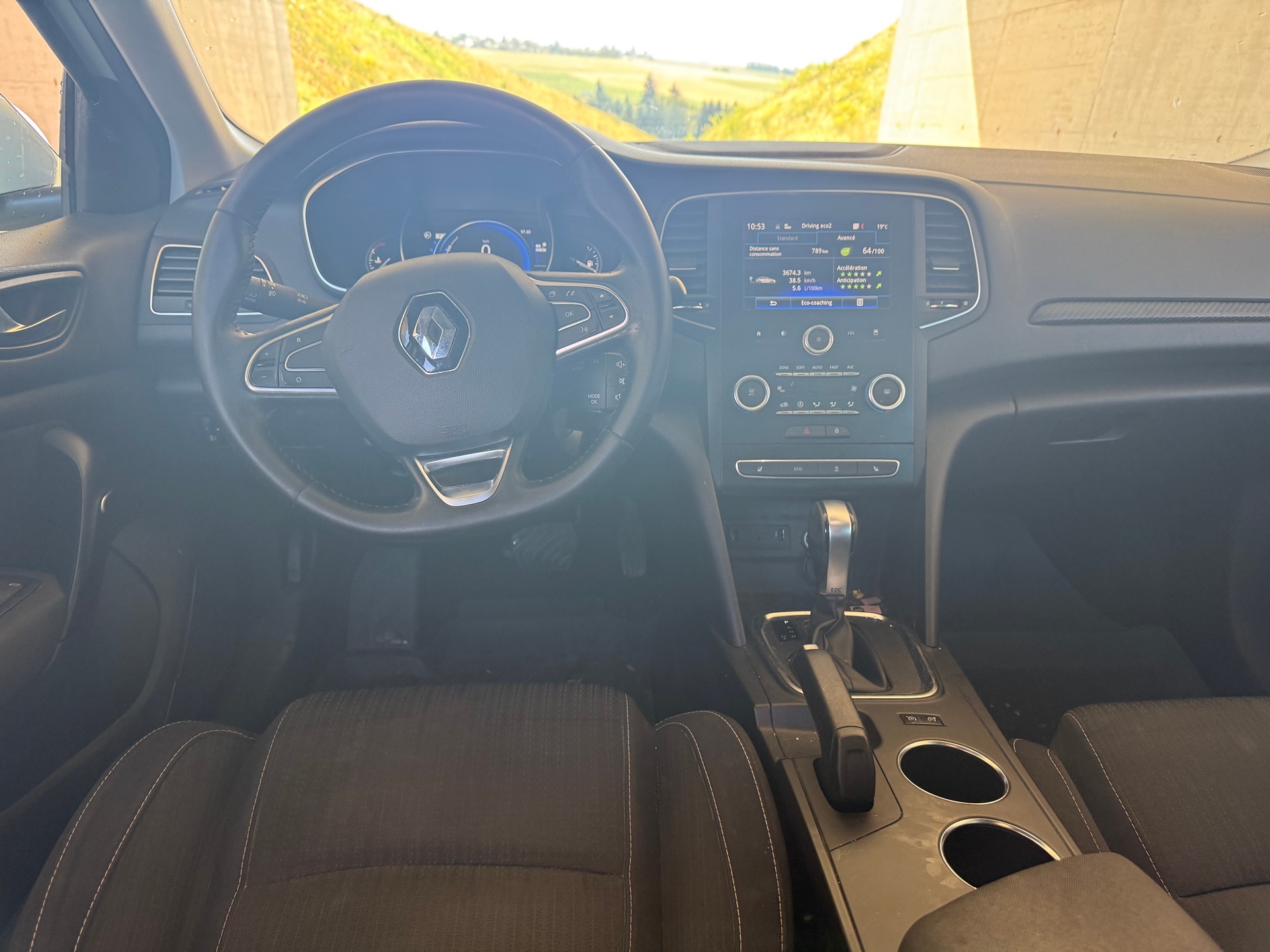 RENAULT Mégane Grandtour 1.5 dCi GT Line EDC-image-10