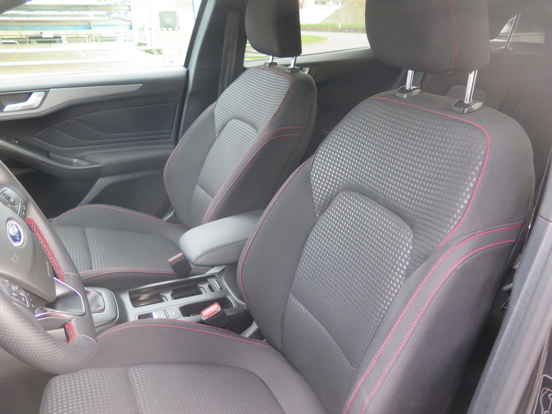 FORD Focus 1.0 MHEV ST-Line Style-image-5