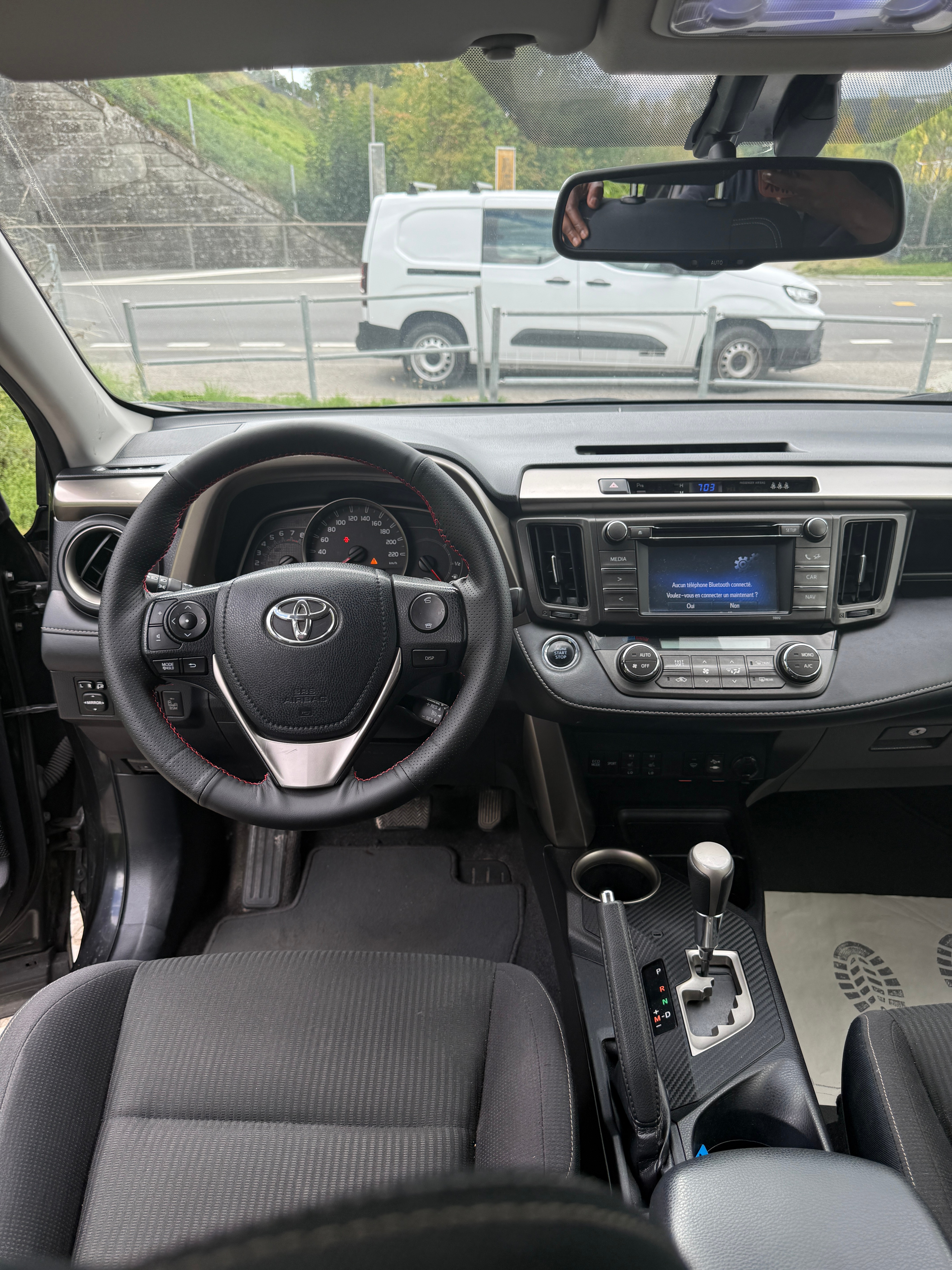 TOYOTA RAV-4 2.0 16V Style Multidrive S — slika 7