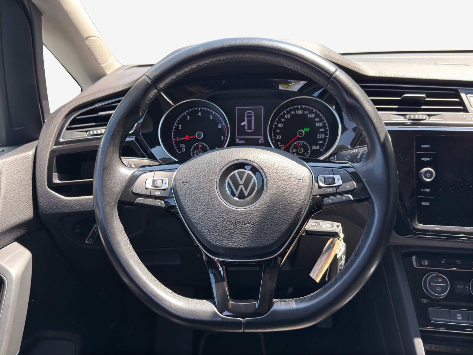 VW Touran 1.5 TSI EVO Comfortline DSG-image-9