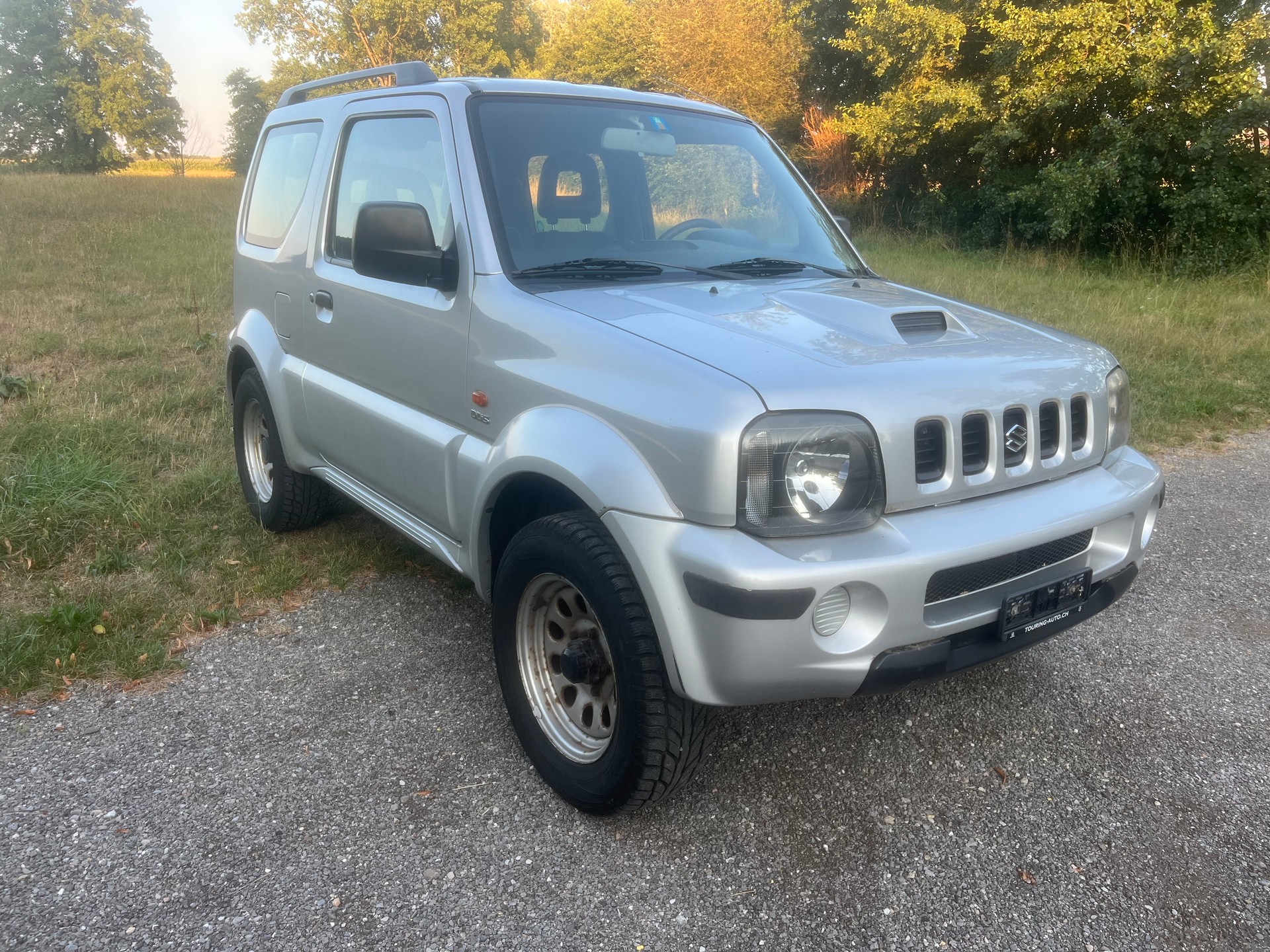 SUZUKI Jimny 1.5 Turbodiesel (JLX) GL Top-image-2