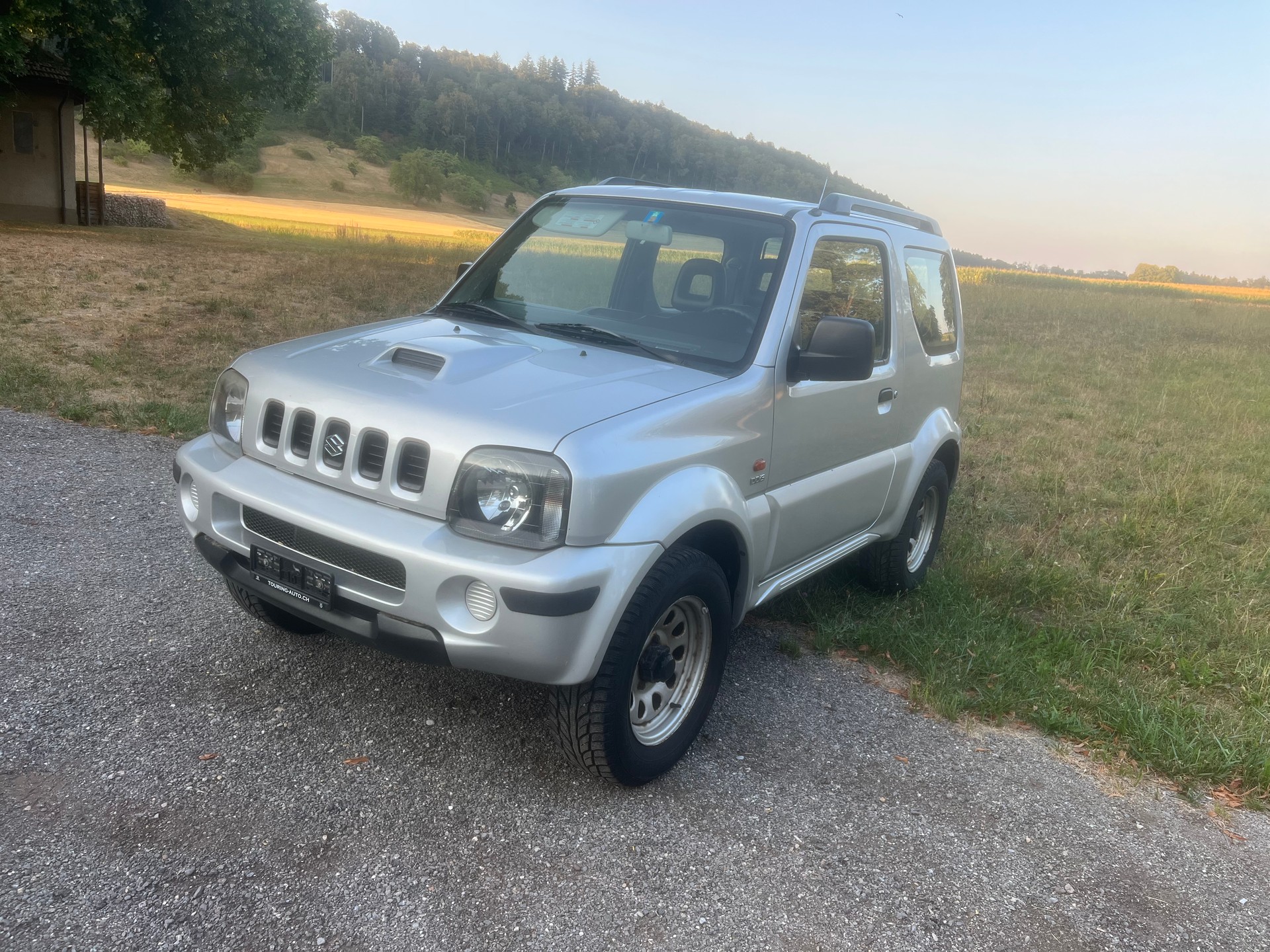SUZUKI Jimny 1.5 Turbodiesel (JLX) GL Top-image-1