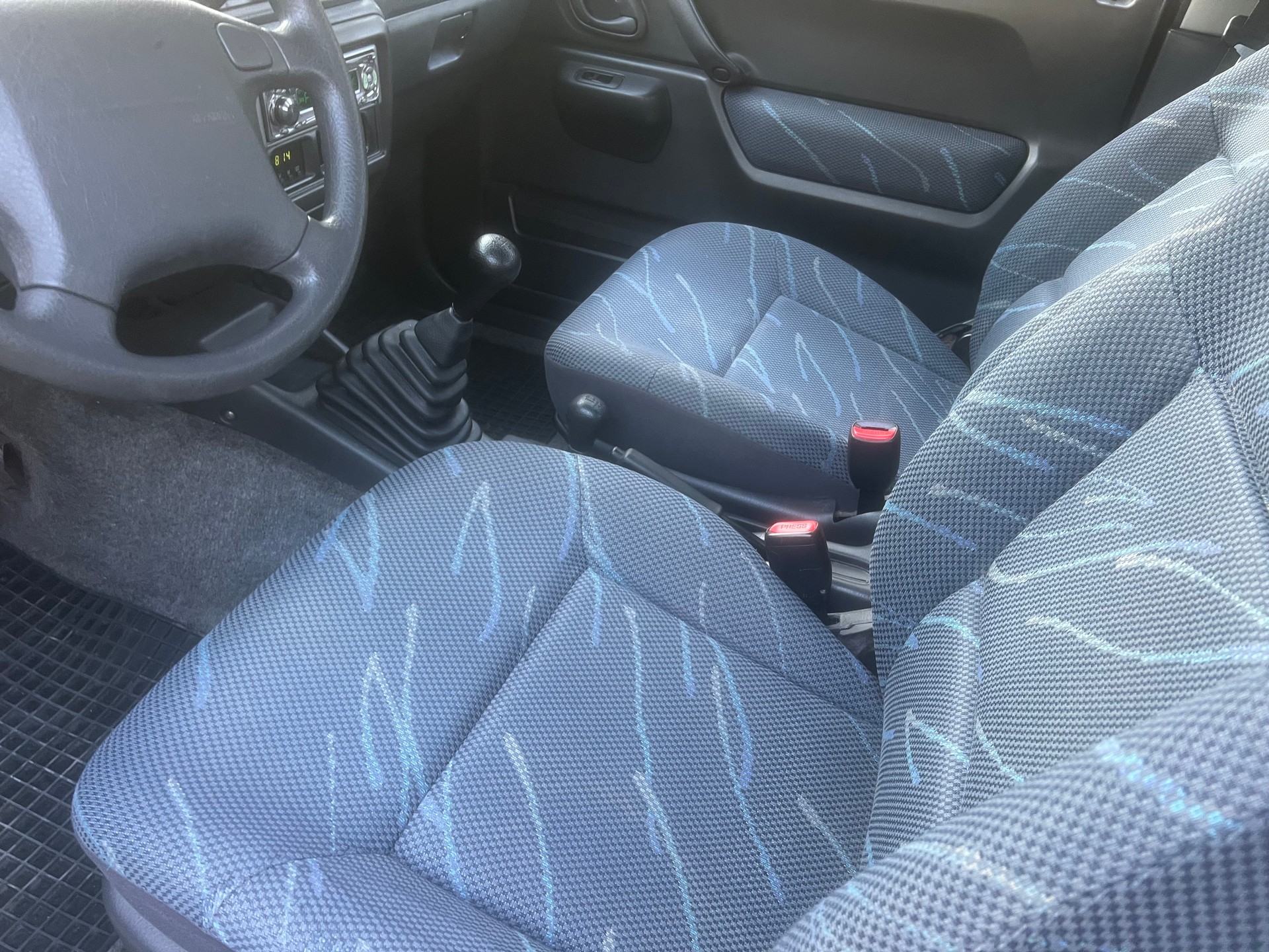 SUZUKI Jimny 1.5 Turbodiesel (JLX) GL Top-image-8