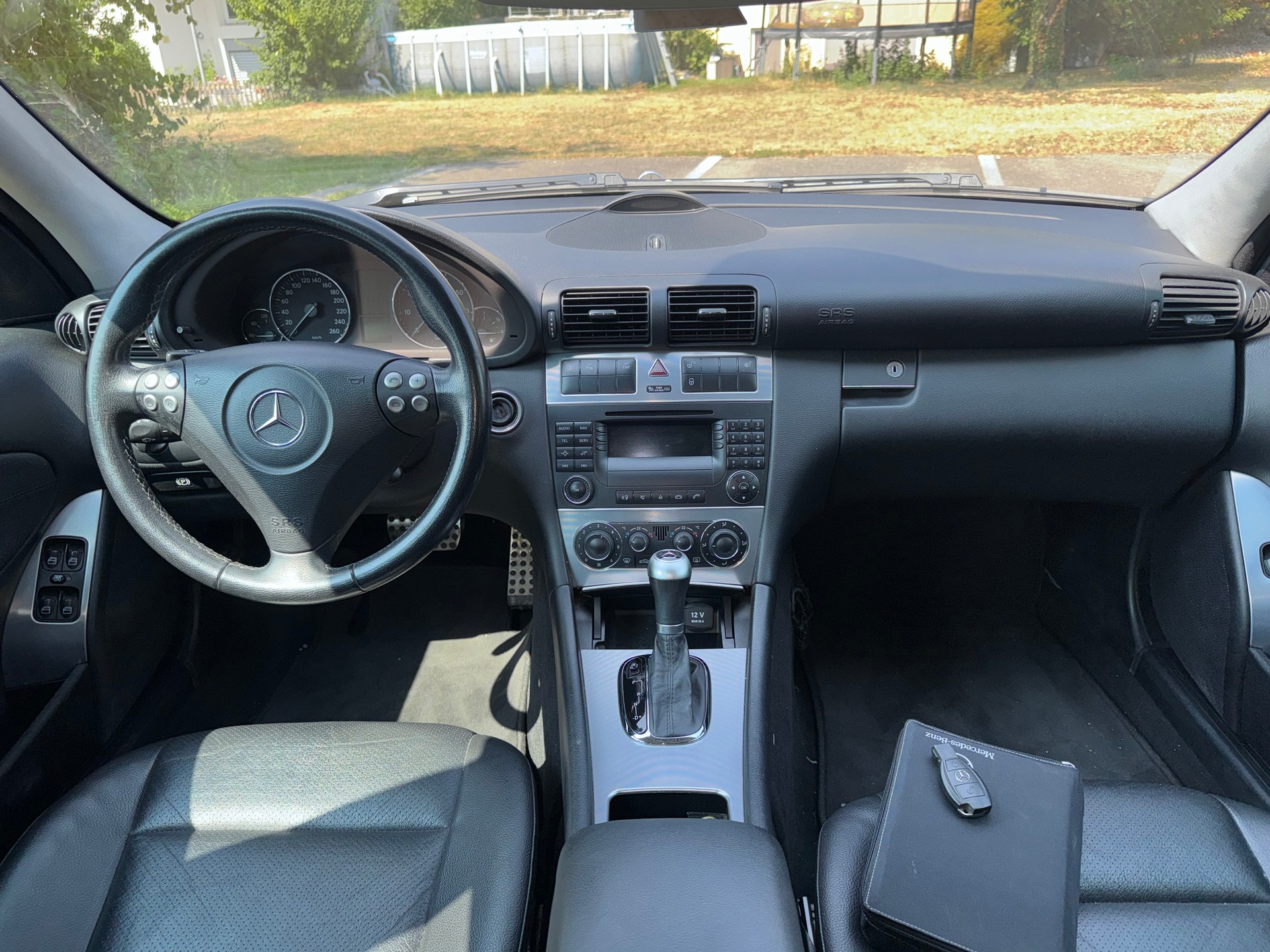 MERCEDES-BENZ C 230 Elégance Sport Edition-image-12