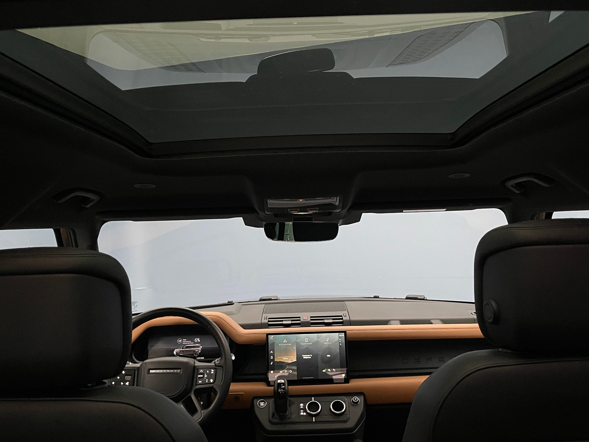 LAND ROVER Defender 110 2.0 P400e X-Dynamic HSE-image-6