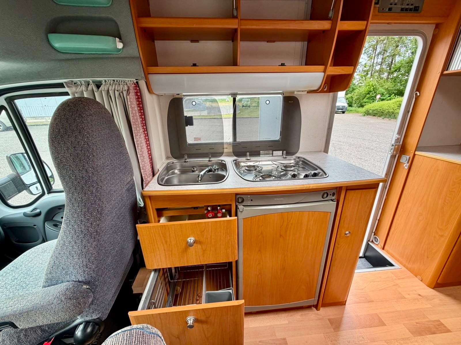 FIAT Fiat Ducato Knaus Tabbert – Top Zustand – Frische MFK – 12 Monate Garantie – Nur 88'000 km-image-8