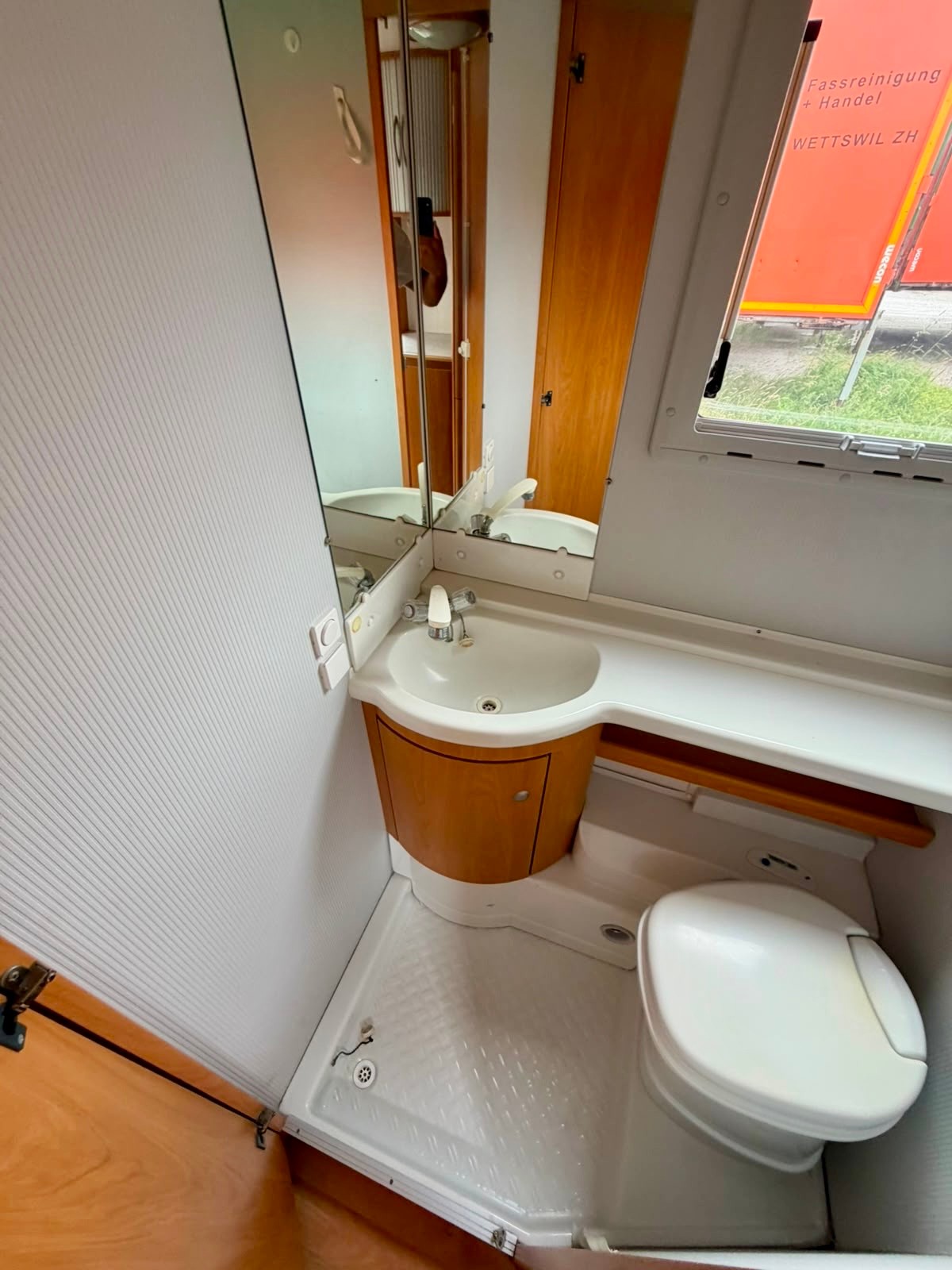 FIAT Fiat Ducato Knaus Tabbert – Top Zustand – Frische MFK – 12 Monate Garantie – Nur 88'000 km-image-9
