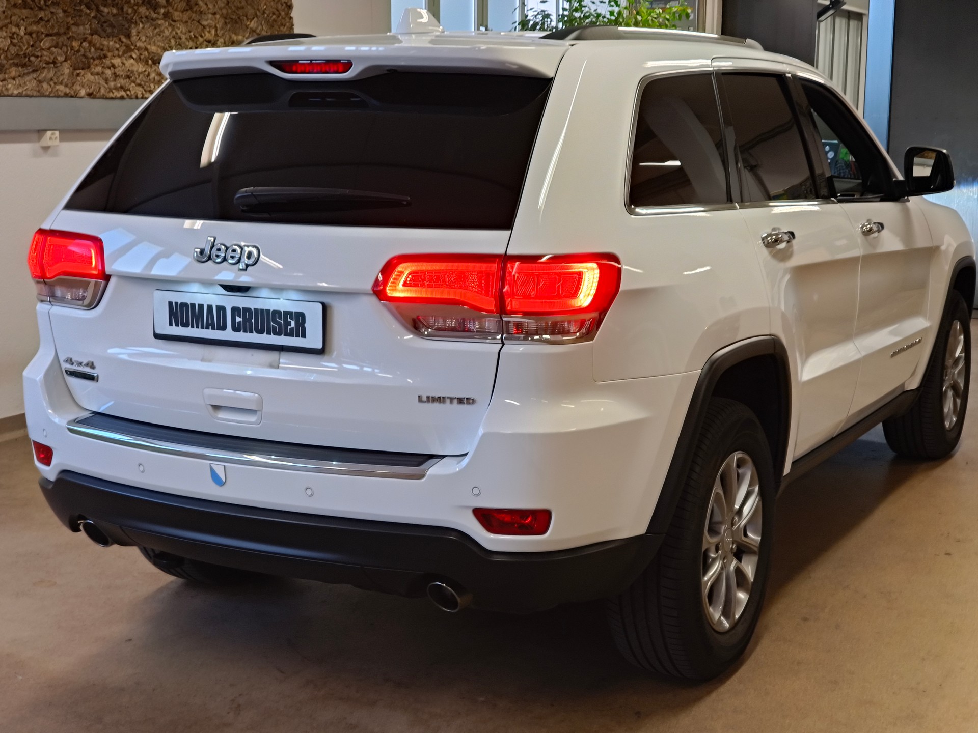 JEEP Grand Cherokee 3.0 CRD Limited Automatic-image-7
