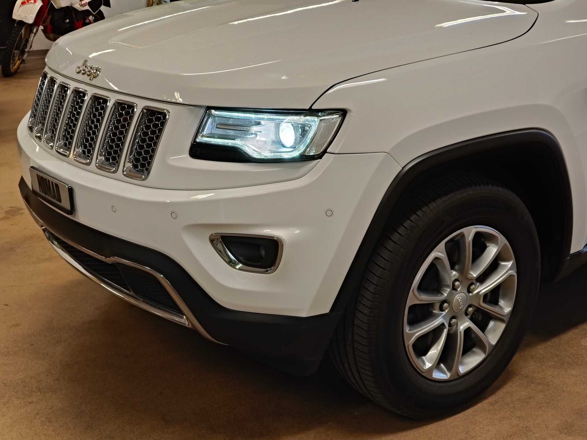 JEEP Grand Cherokee 3.0 CRD Limited Automatic-image-1