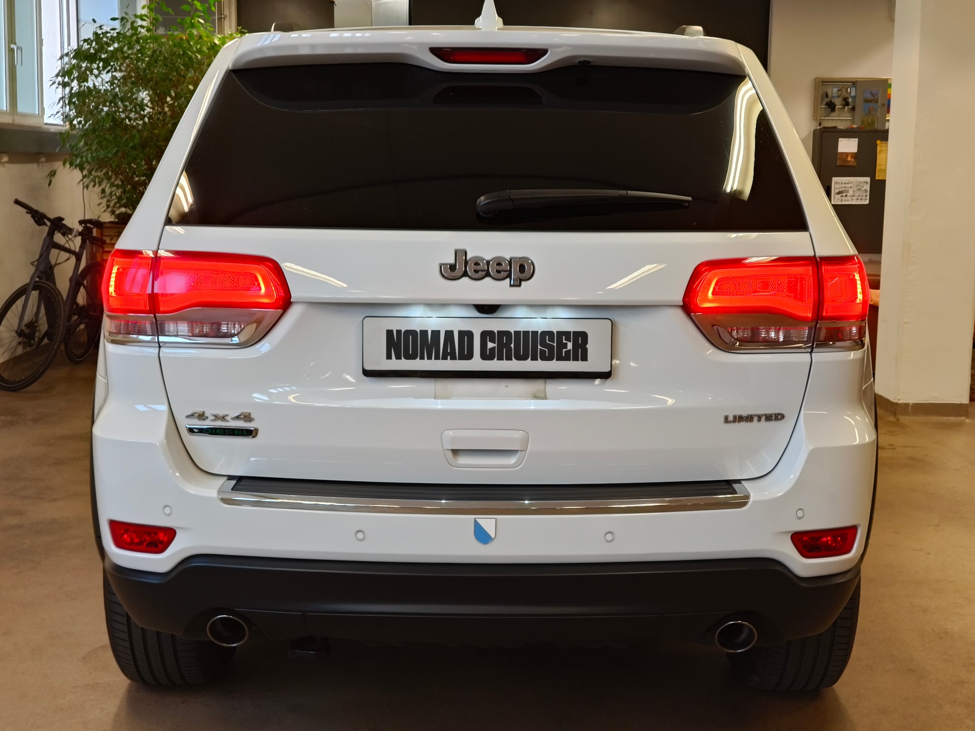 JEEP Grand Cherokee 3.0 CRD Limited Automatic-image-9