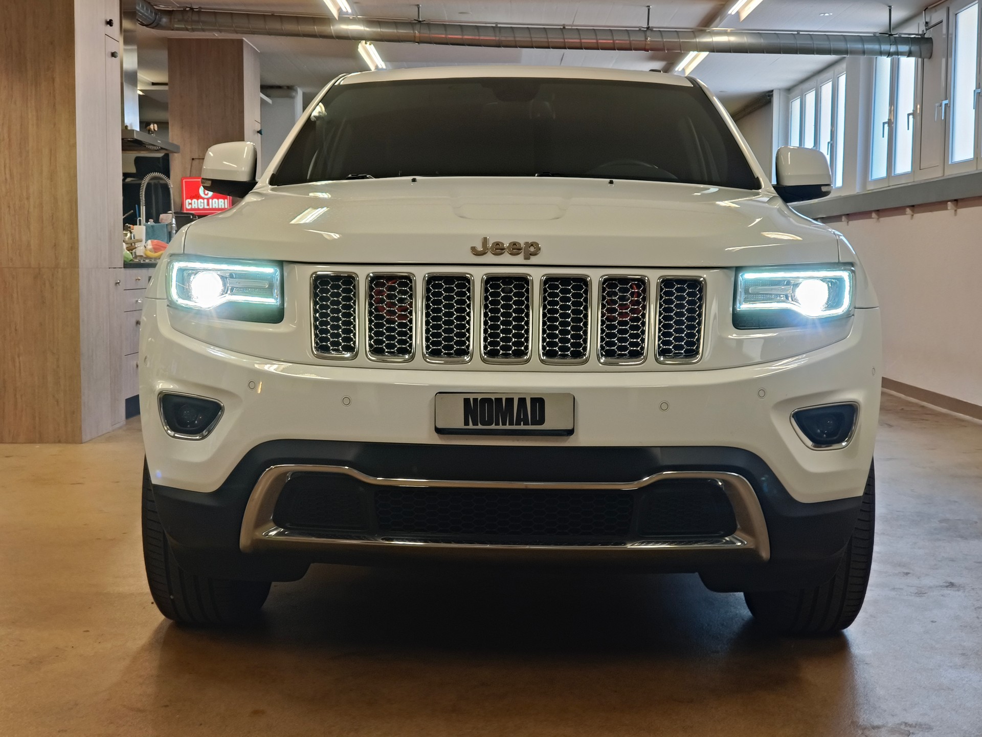 JEEP Grand Cherokee 3.0 CRD Limited Automatic-image-2