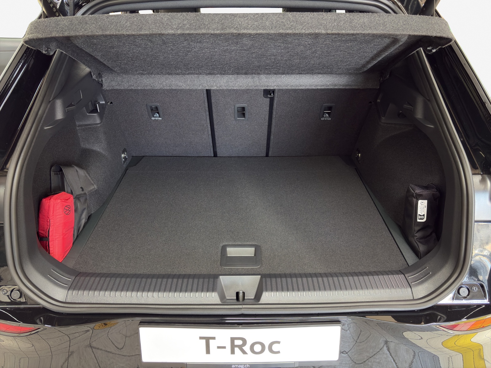 VW T-Roc 1.5 eTSI mHEV R-Line DSG-image-12