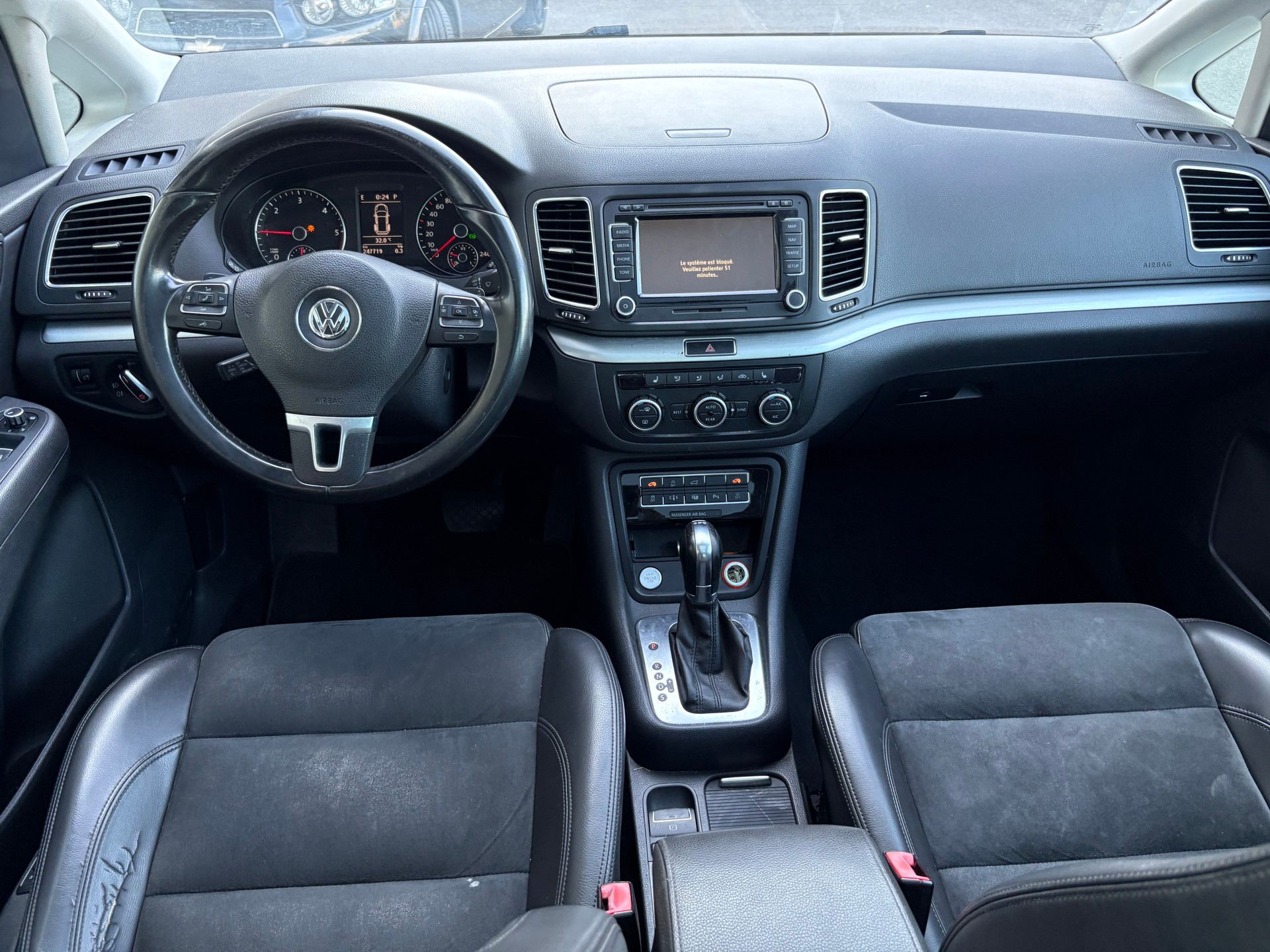 VW Sharan 2.0 TDI BMT Comfortline DSG-image-12