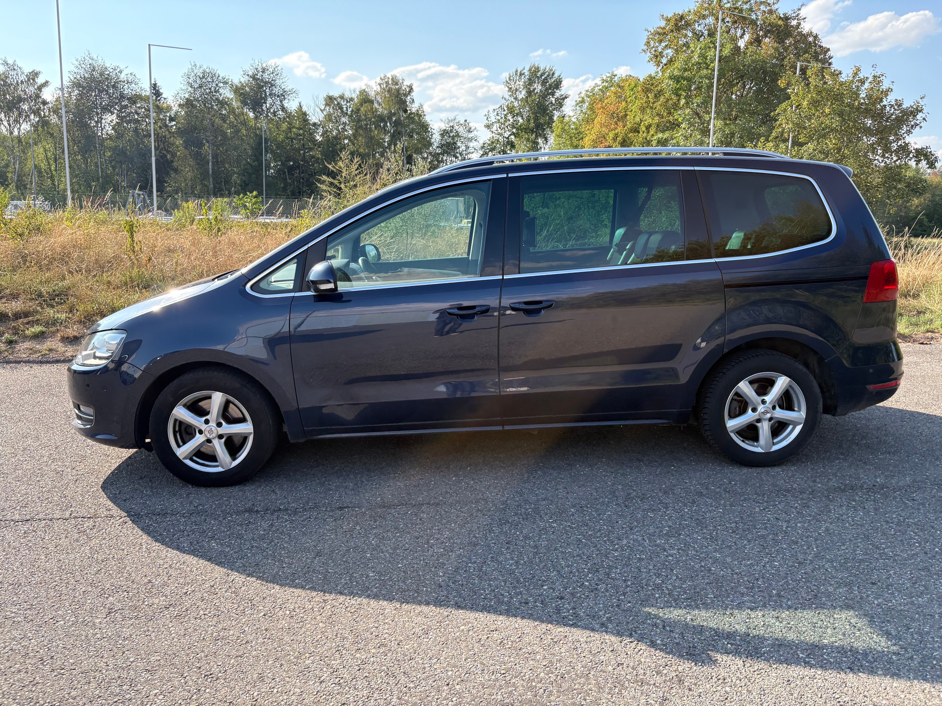 VW Sharan 2.0 TDI BMT Comfortline DSG-image-3