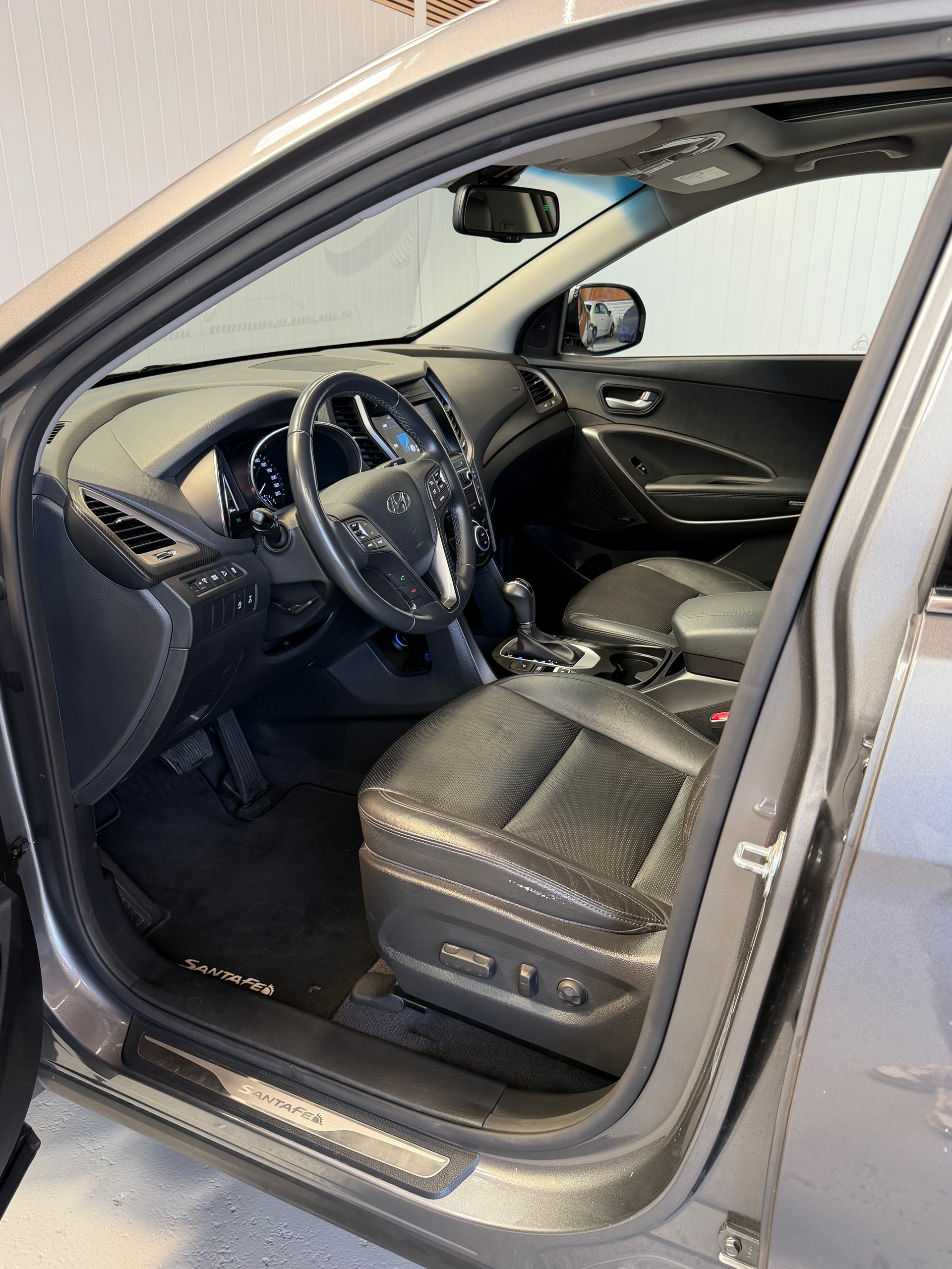 HYUNDAI Santa Fe 2.2 CRDI 4WD Automatic, frisch ab MFK und Service, top gepflegt-image-8