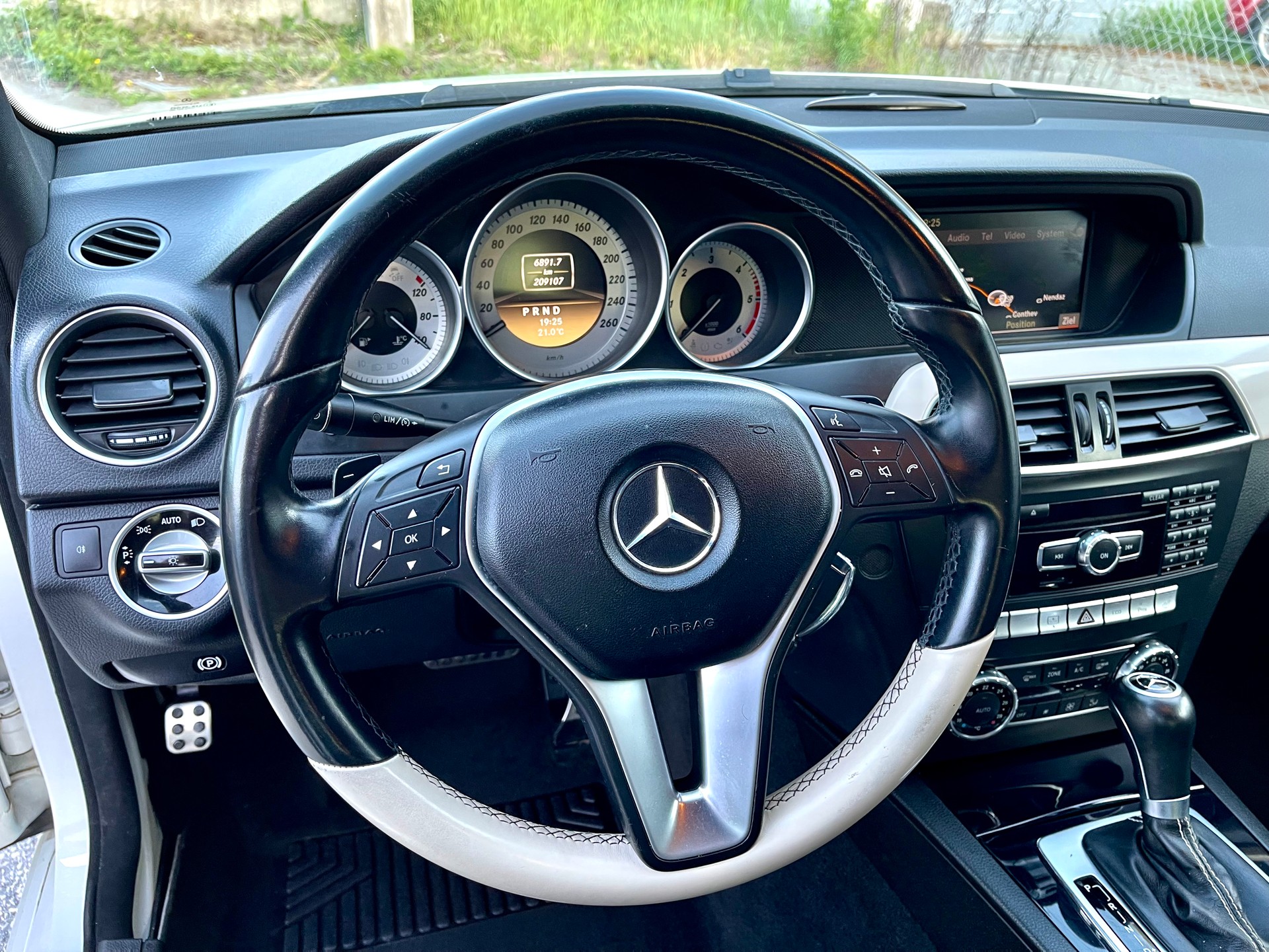 MERCEDES-BENZ C 250 CDI Elégance 4Matic 7G-Tronic-image-7