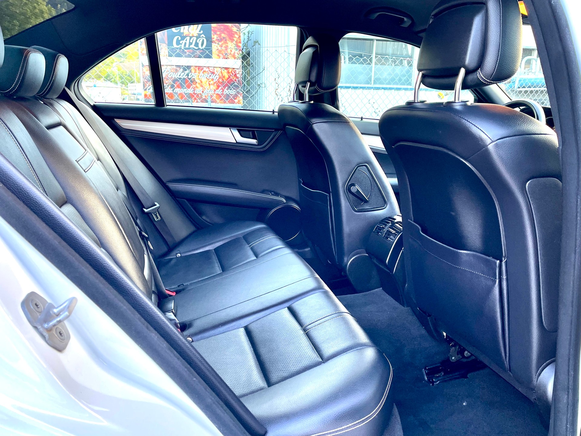 MERCEDES-BENZ C 250 CDI Elégance 4Matic 7G-Tronic-image-11