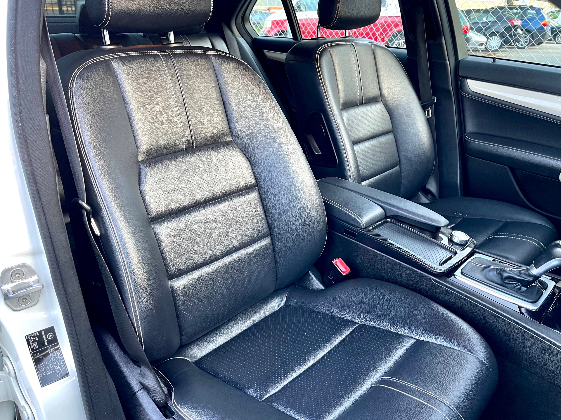 MERCEDES-BENZ C 250 CDI Elégance 4Matic 7G-Tronic-image-23