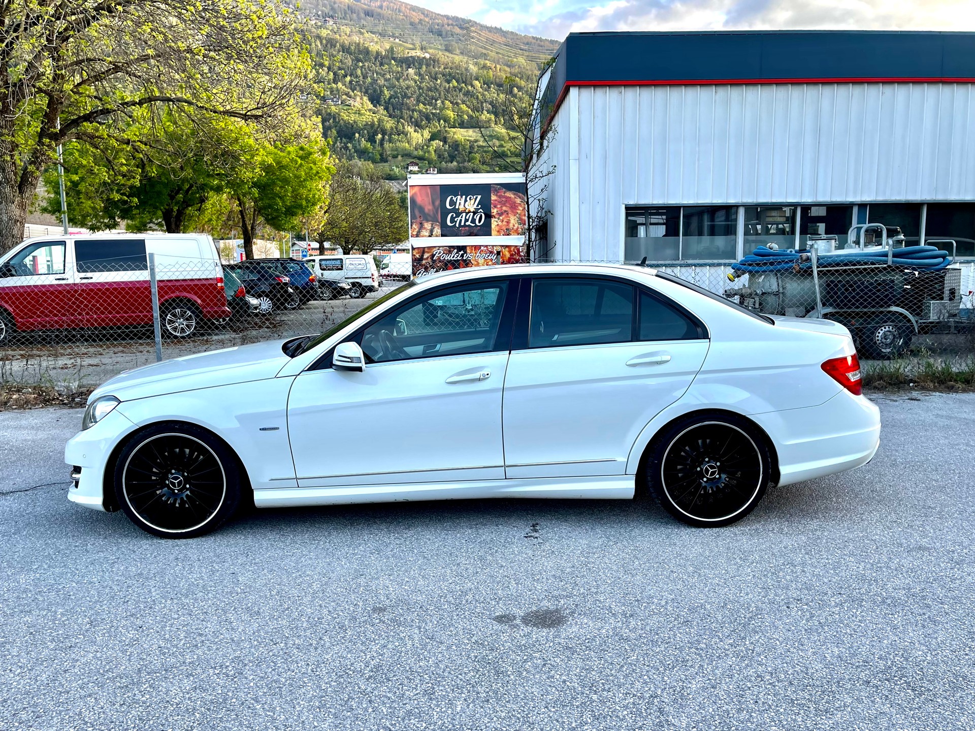 MERCEDES-BENZ C 250 CDI Elégance 4Matic 7G-Tronic-image-6