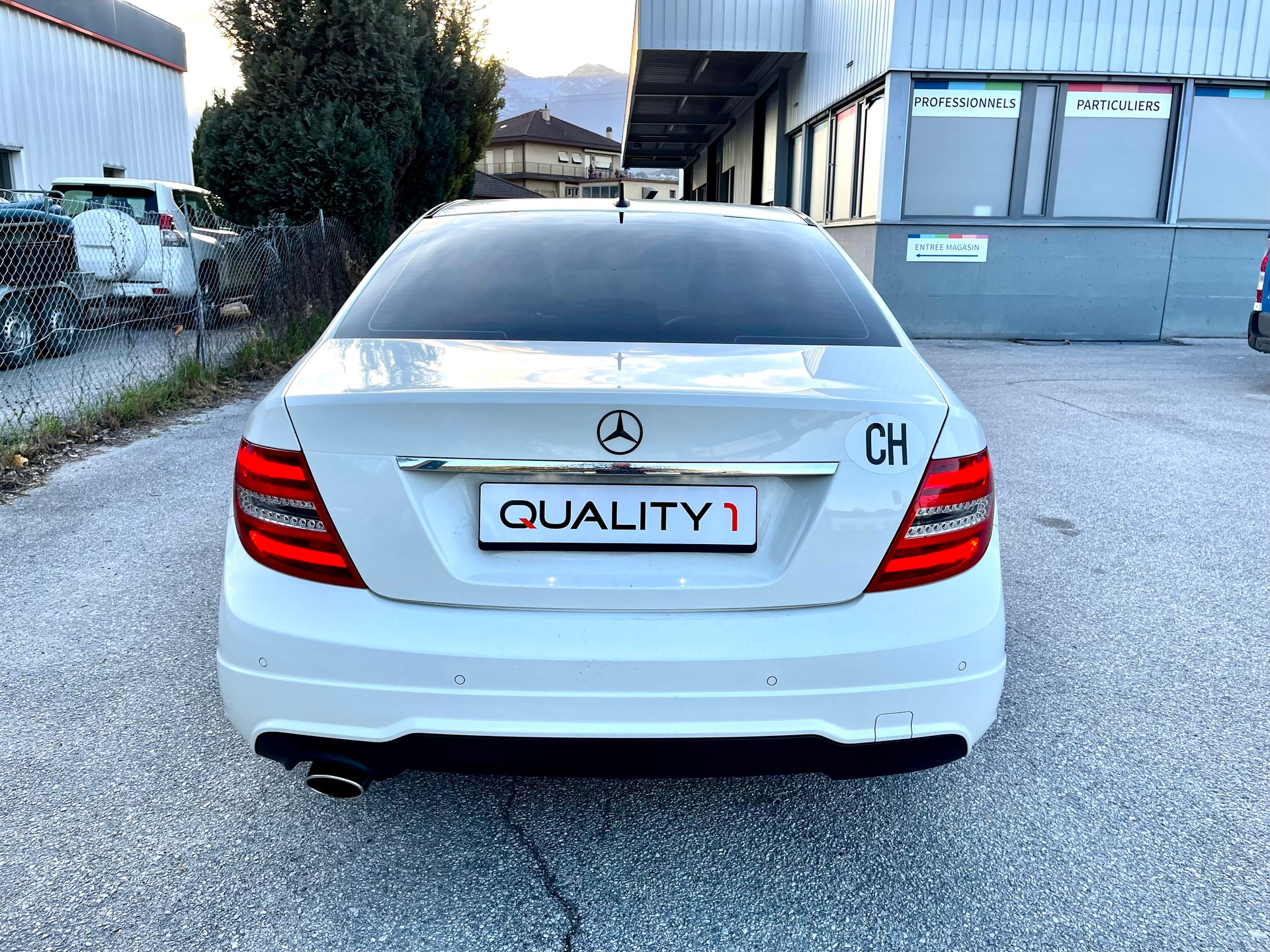 MERCEDES-BENZ C 250 CDI Elégance 4Matic 7G-Tronic-image-22