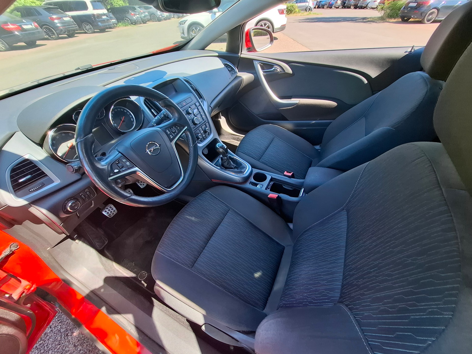 OPEL Astra GTC 1.4i 16V Turbo Enjoy-image-9