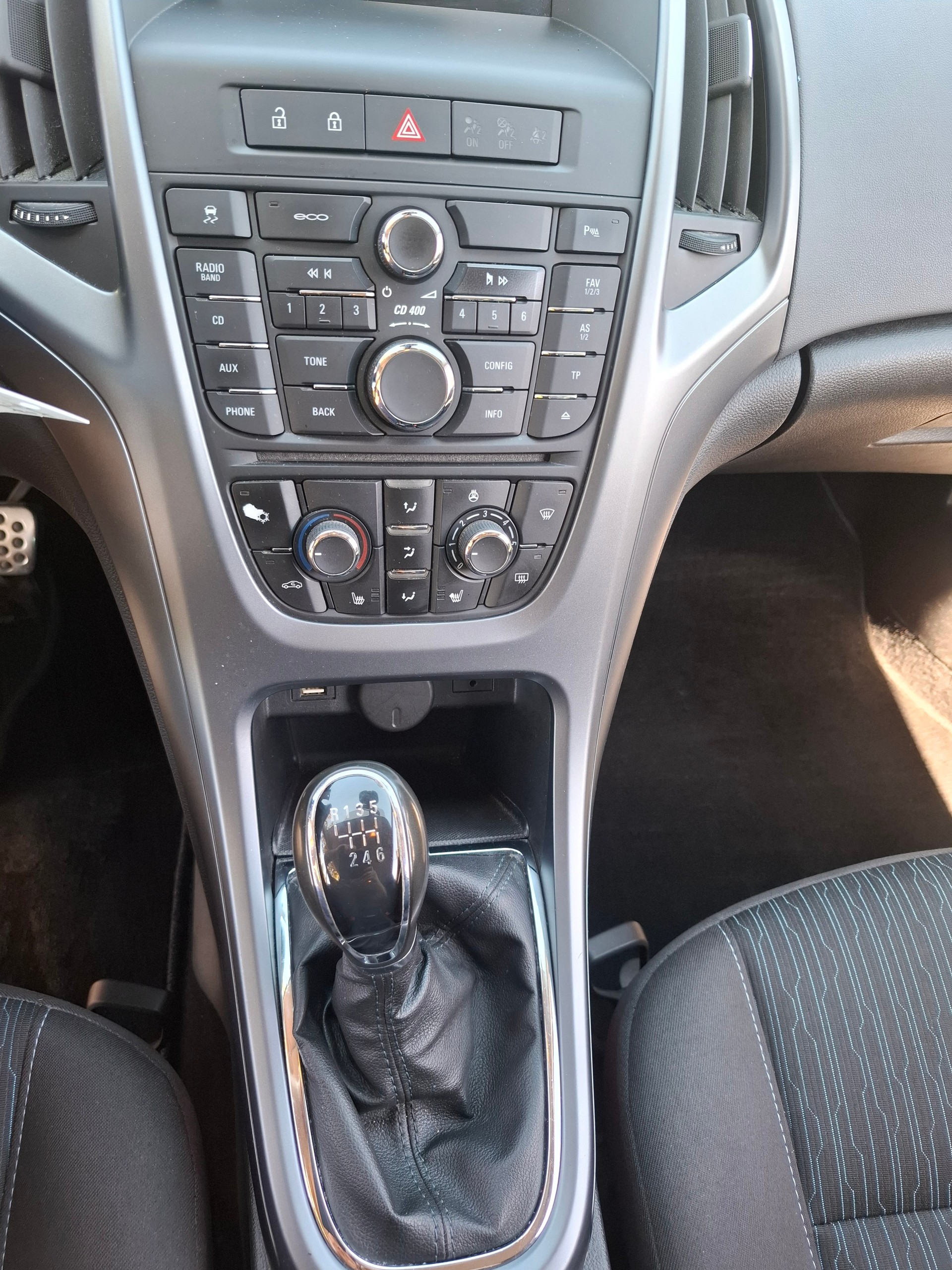 OPEL Astra GTC 1.4i 16V Turbo Enjoy-image-11