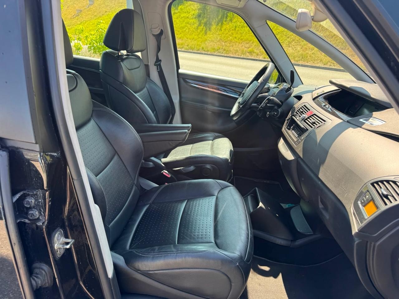 CITROEN C4 Picasso 2.0 HDI Exclusive Automatic-image-6