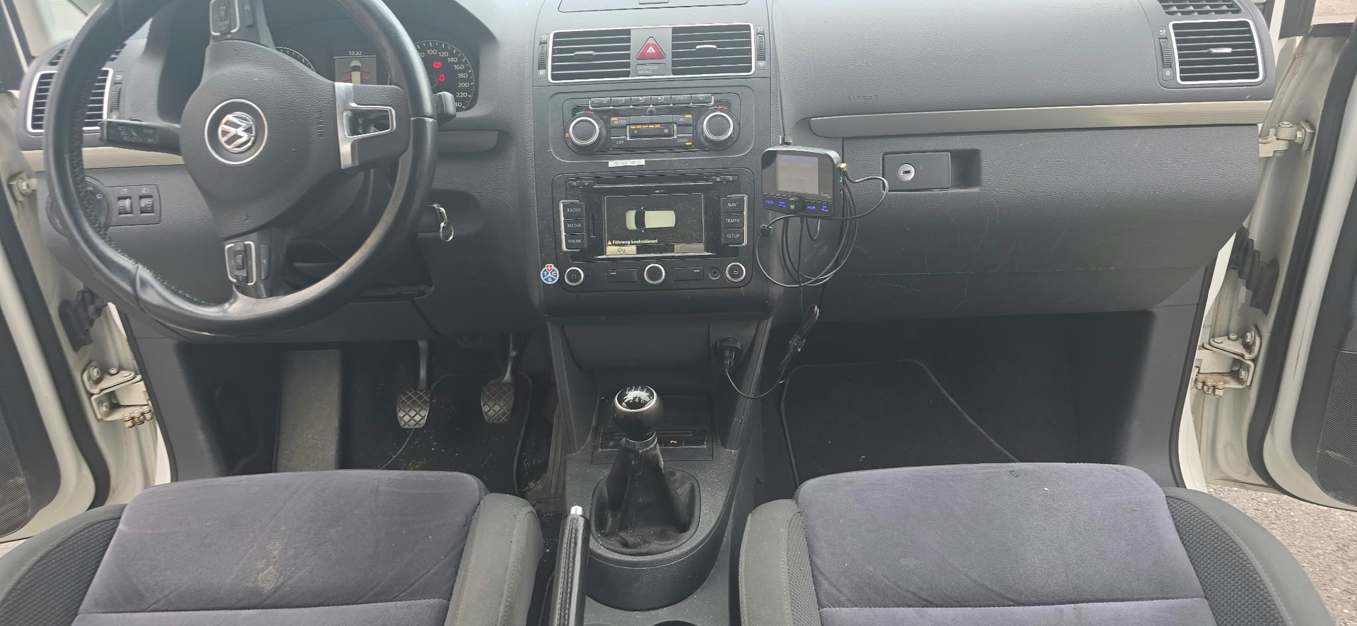 VW Touran 1.6 TDI Trendline-image-11