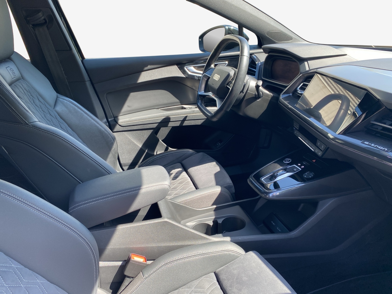AUDI Q4 Sportback e-tron 50 quattro-image-15