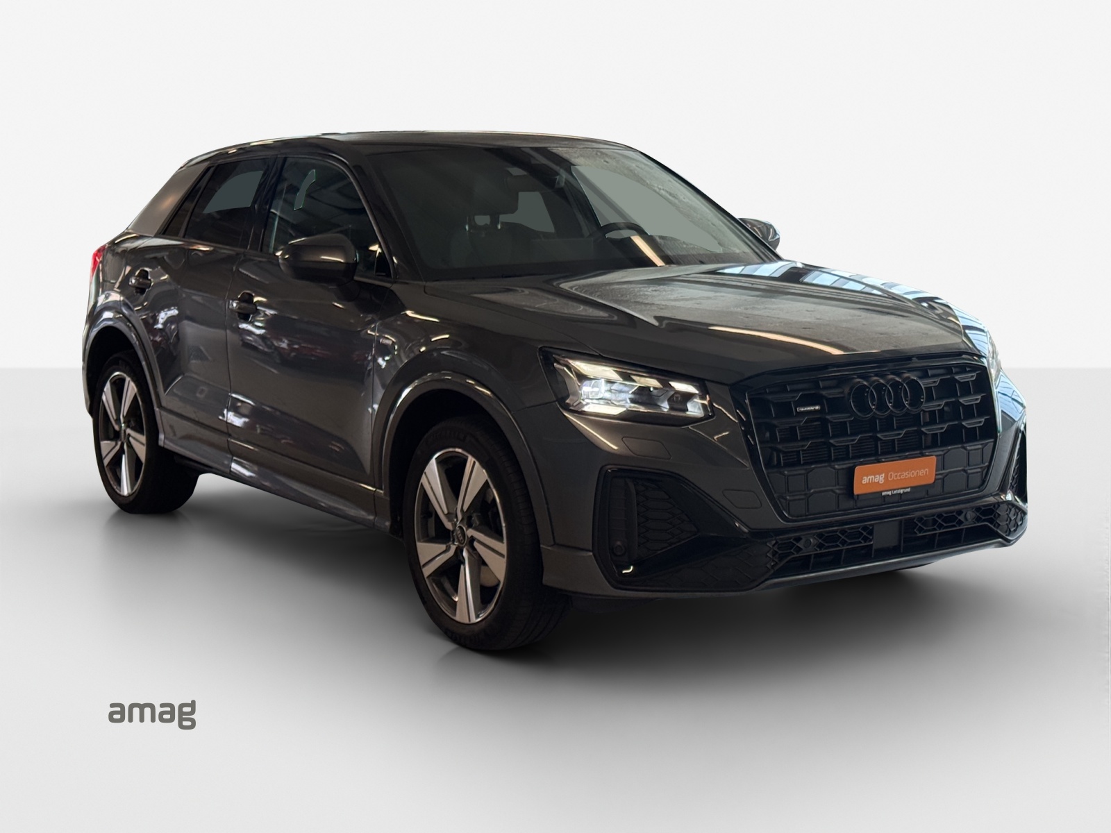 AUDI Q2 40 TFSI S line quattro S-tronic-image-5