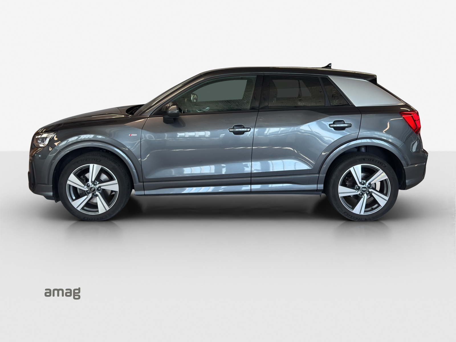 AUDI Q2 40 TFSI S line quattro S-tronic-image-1