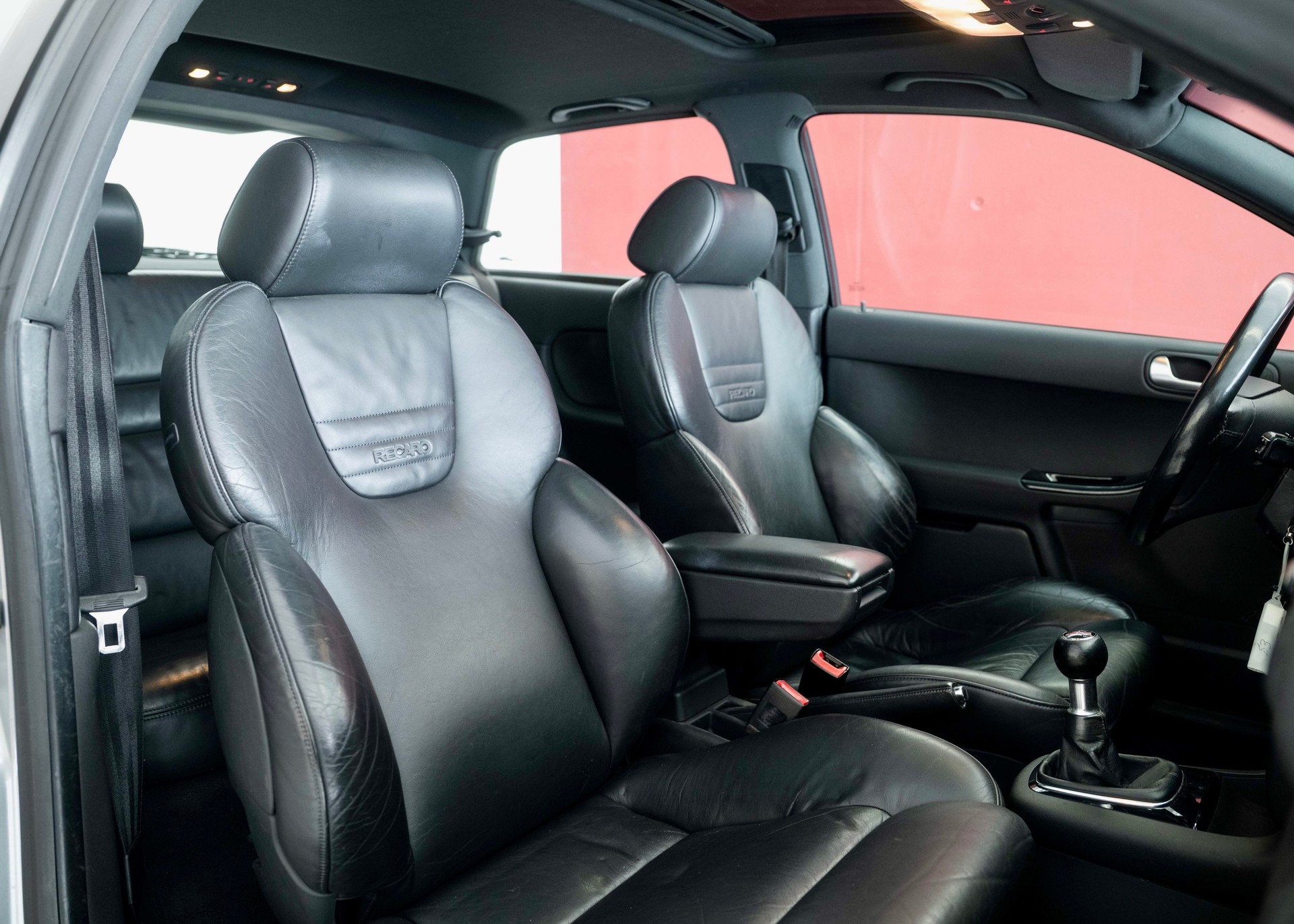 AUDI S3 quattro (2 owners, 100% original)-image-23