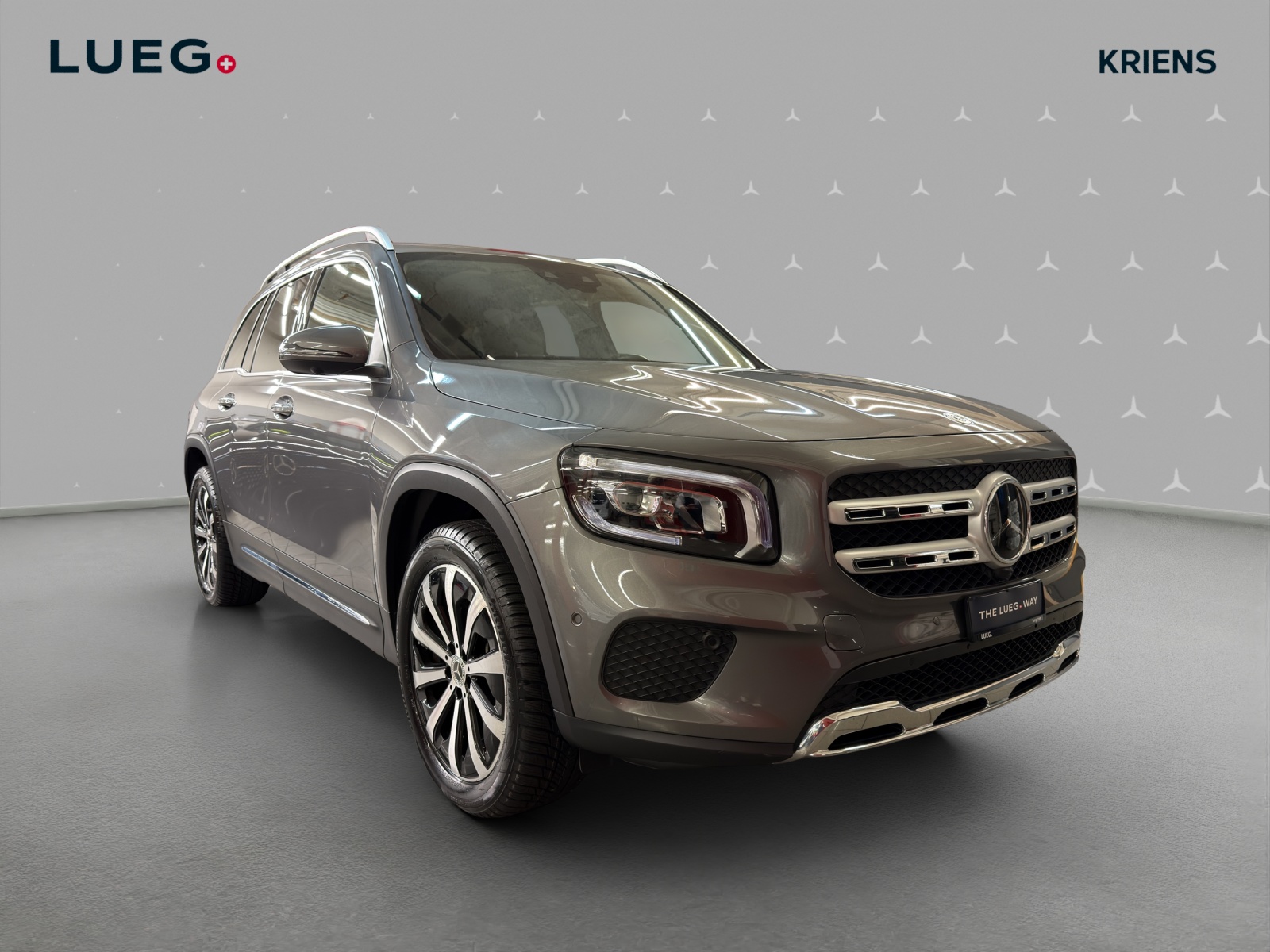 MERCEDES-BENZ GLB 250 4M - Progressive / DISTRONIC / 360 Grad Kamera / Head-Up Display-image-4