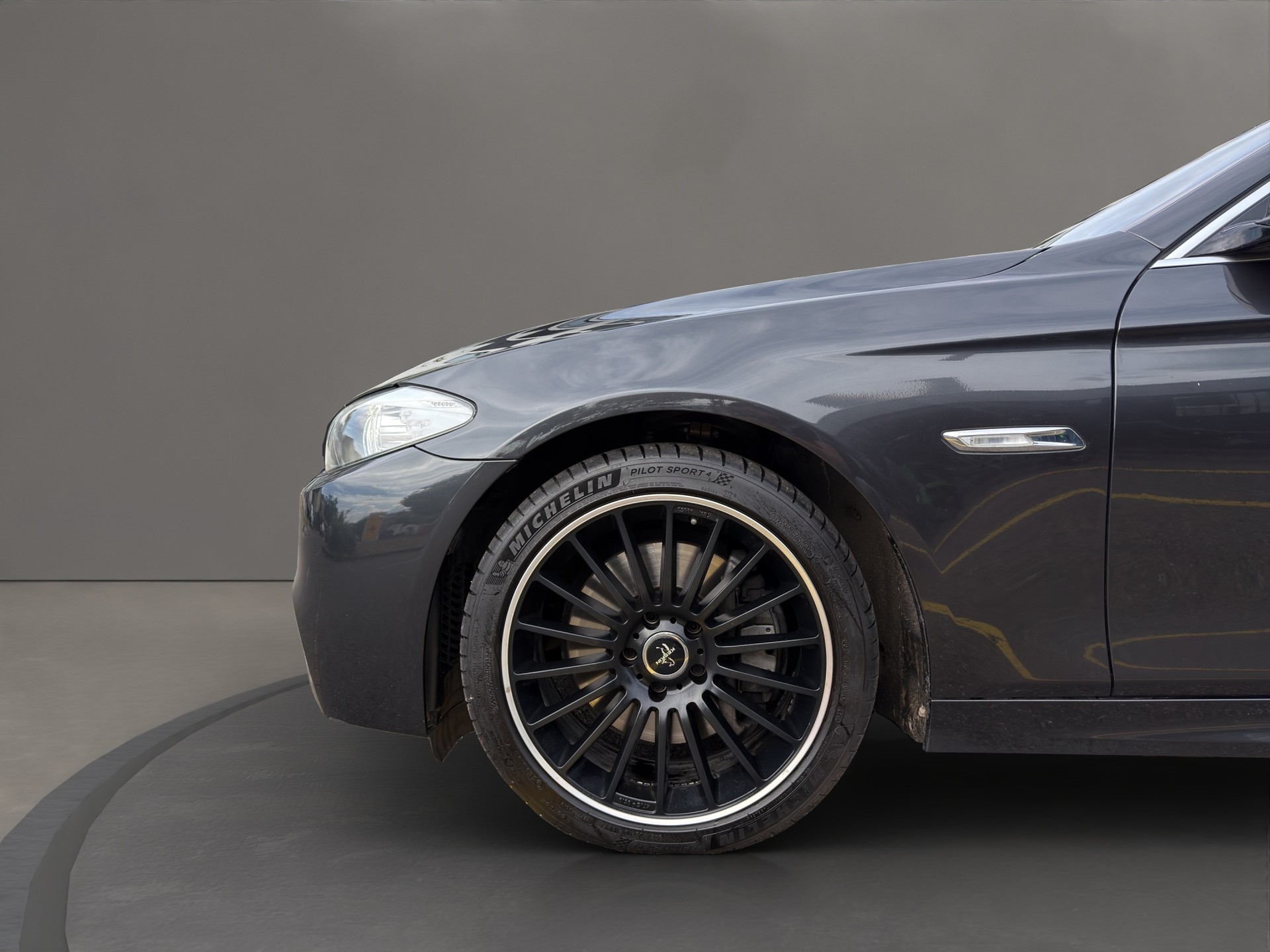 BMW 535d M-Sport xDrive Touring Steptronic-image-17