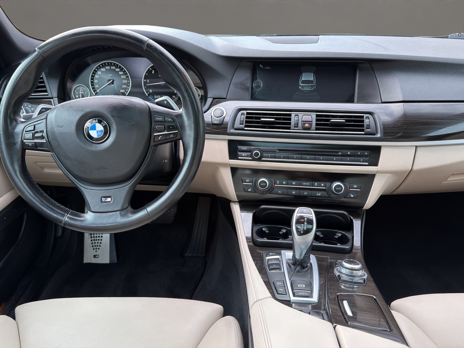 BMW 535d M-Sport xDrive Touring Steptronic-image-10