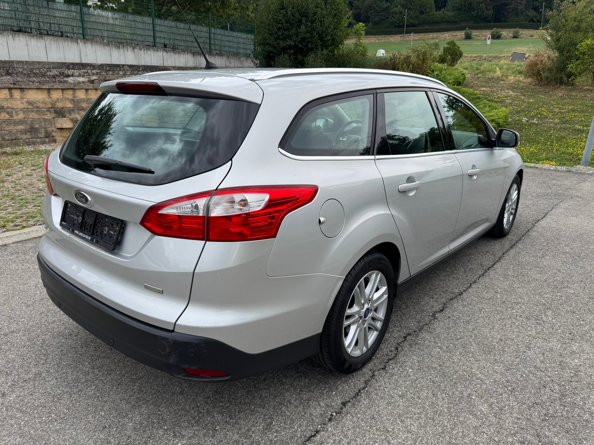 FORD Focus 1.0 SCTi Titanium-image-3