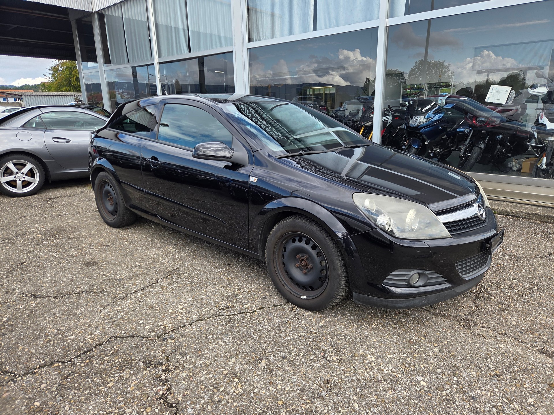 OPEL Astra GTC 2.0i 16V Turbo Sport-image-0