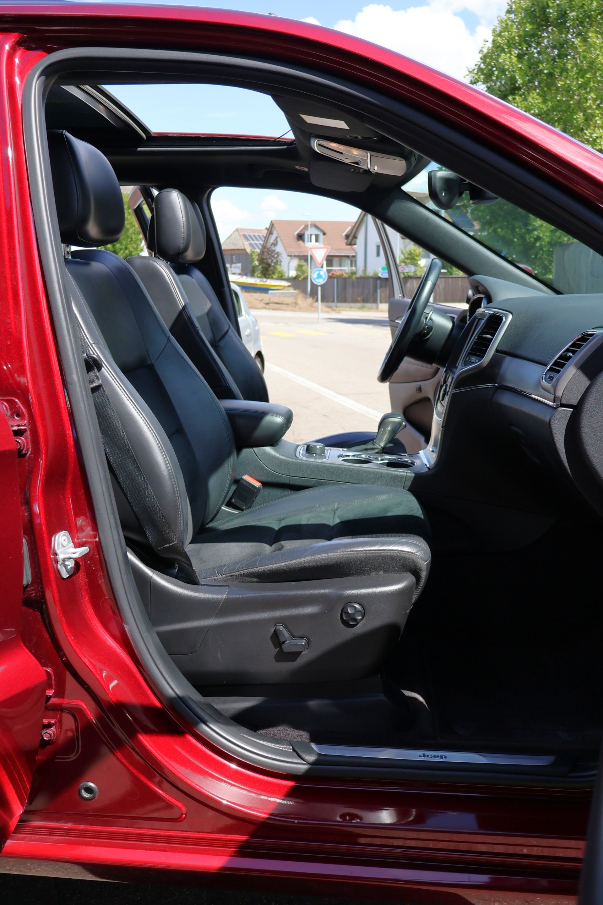 JEEP Grand Cherokee 3.0 CRD Night Eagle Automatic-image-11