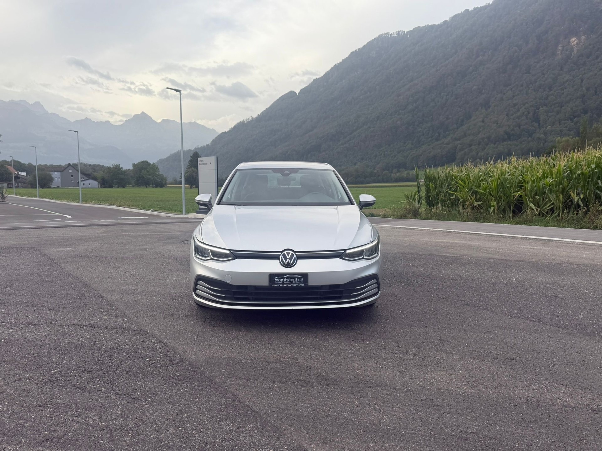 VW Golf 1.0 eTSI mHEV ACTLife DSG-image-2