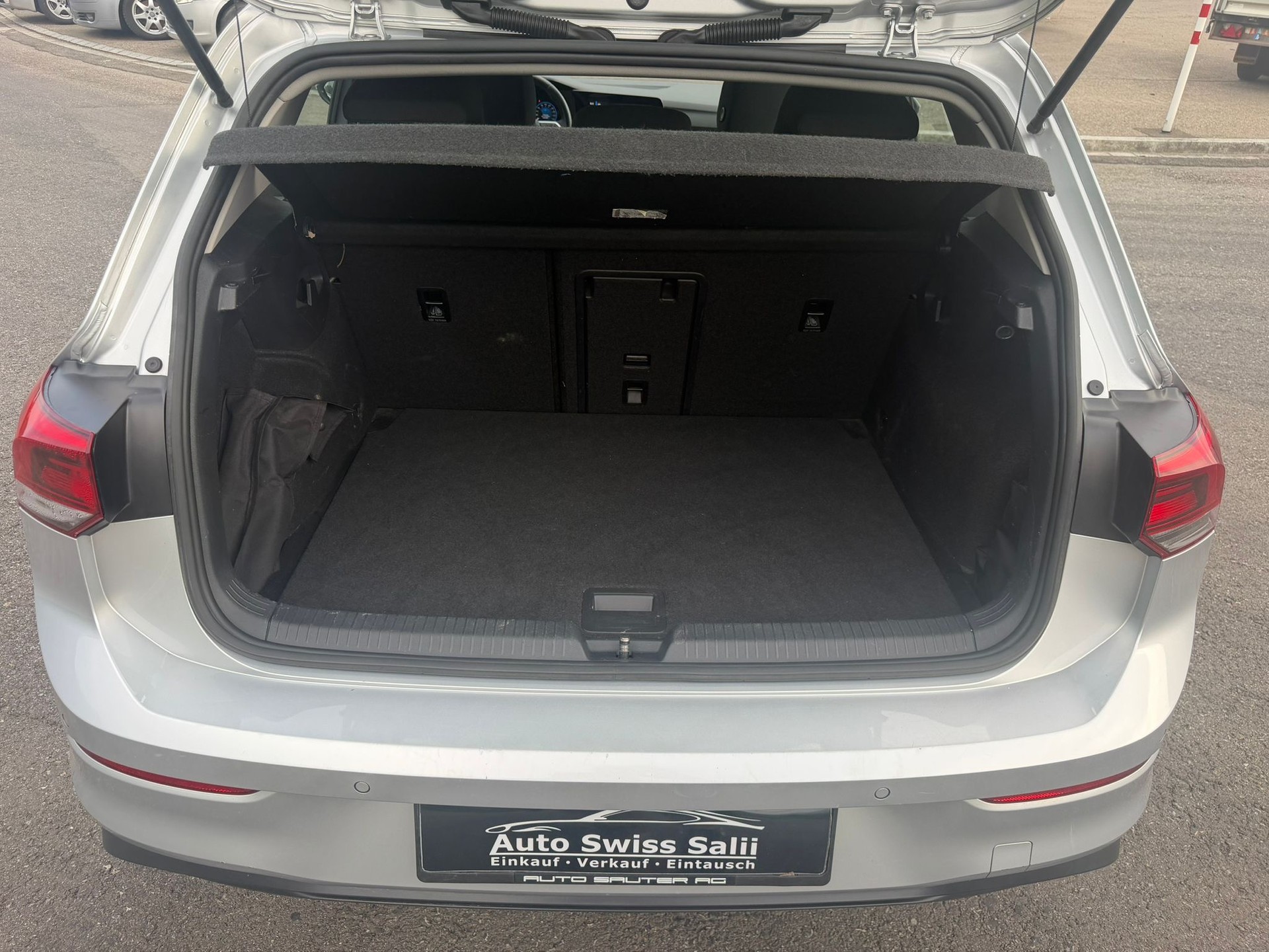 VW Golf 1.0 eTSI mHEV ACTLife DSG-image-9