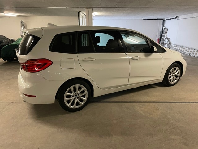 BMW 220d xDrive Gran Tourer Steptronic-image-2