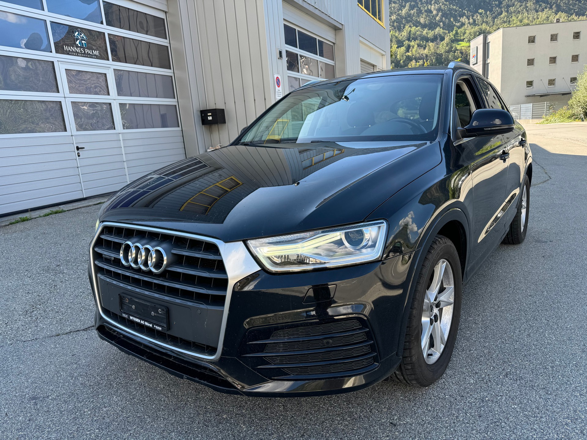 AUDI Q3 2.0 TFSI sport quattro S-tronic-image-9
