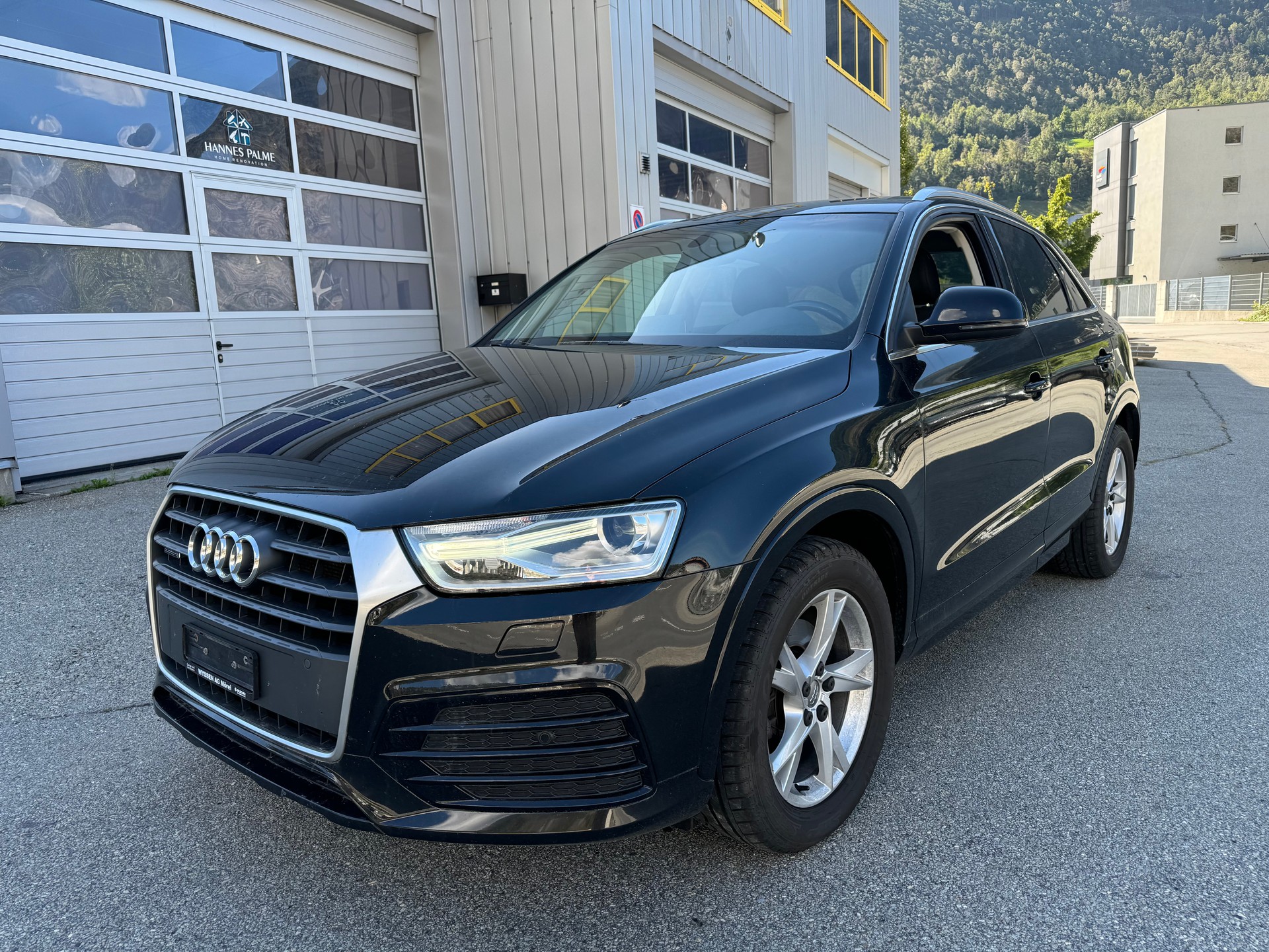 AUDI Q3 2.0 TFSI sport quattro S-tronic-image-13