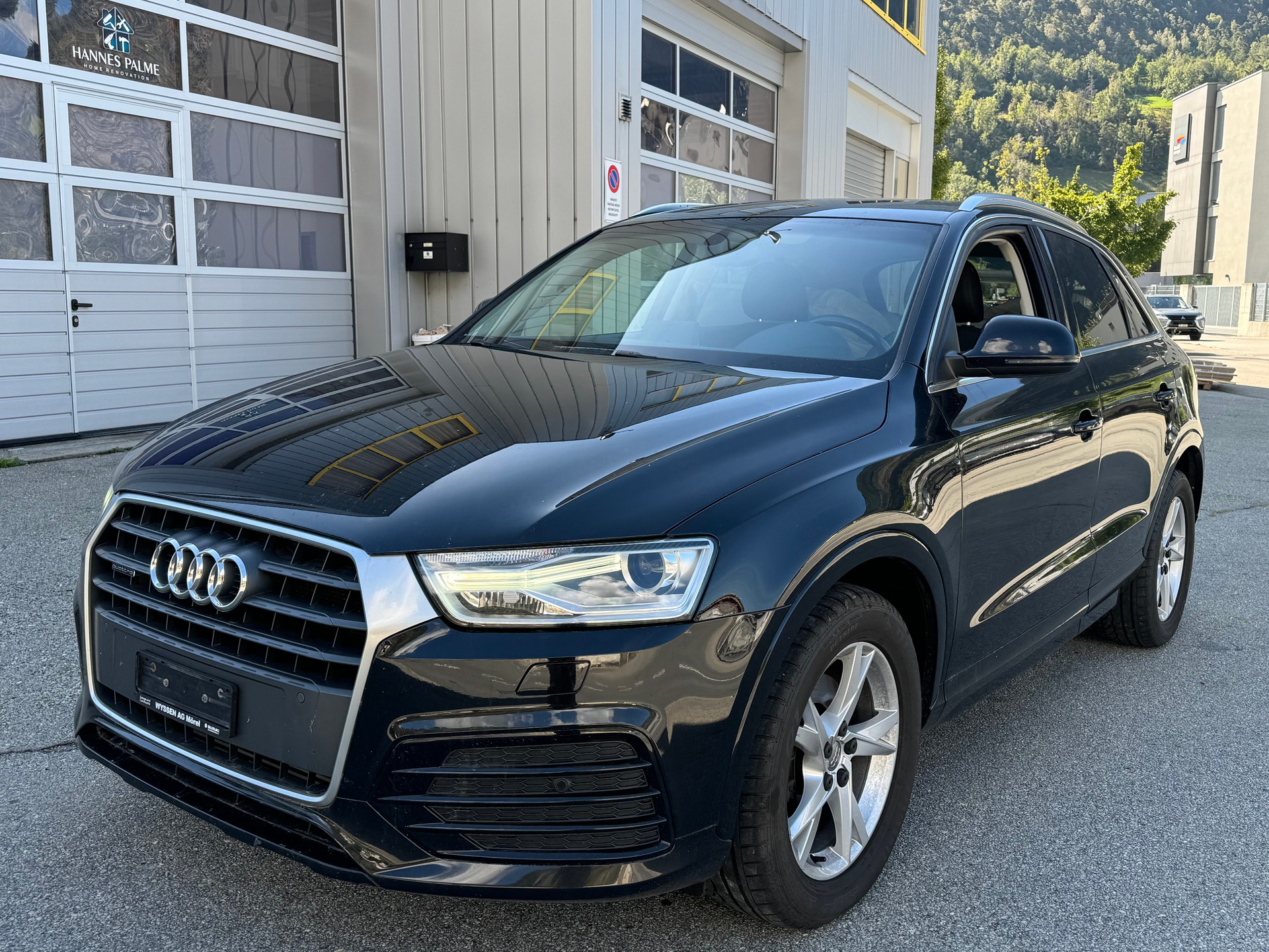 AUDI Q3 2.0 TFSI sport quattro S-tronic