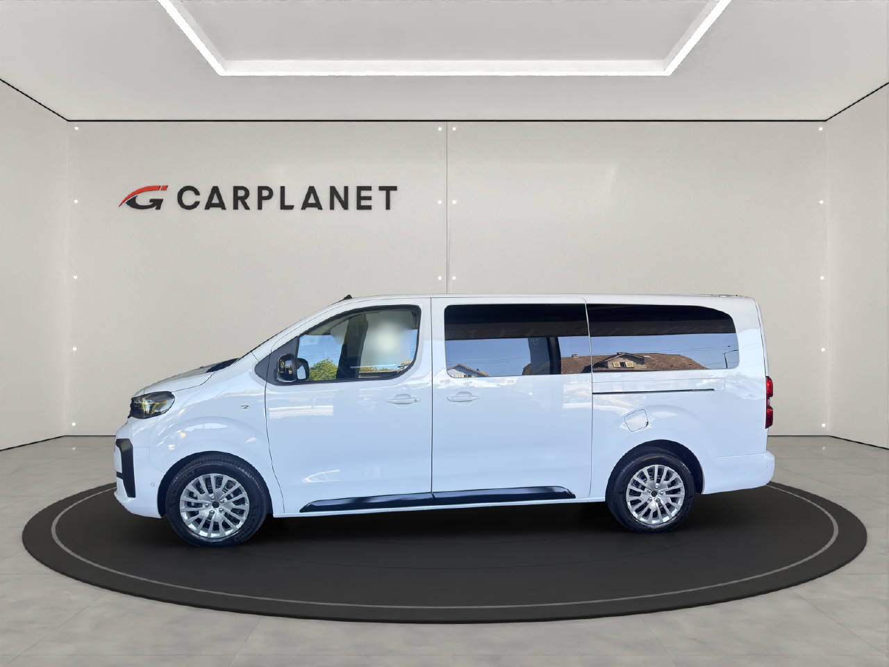 PEUGEOT Traveller Long 2.2 BlueHDi 180 PS Business S/S-image-1